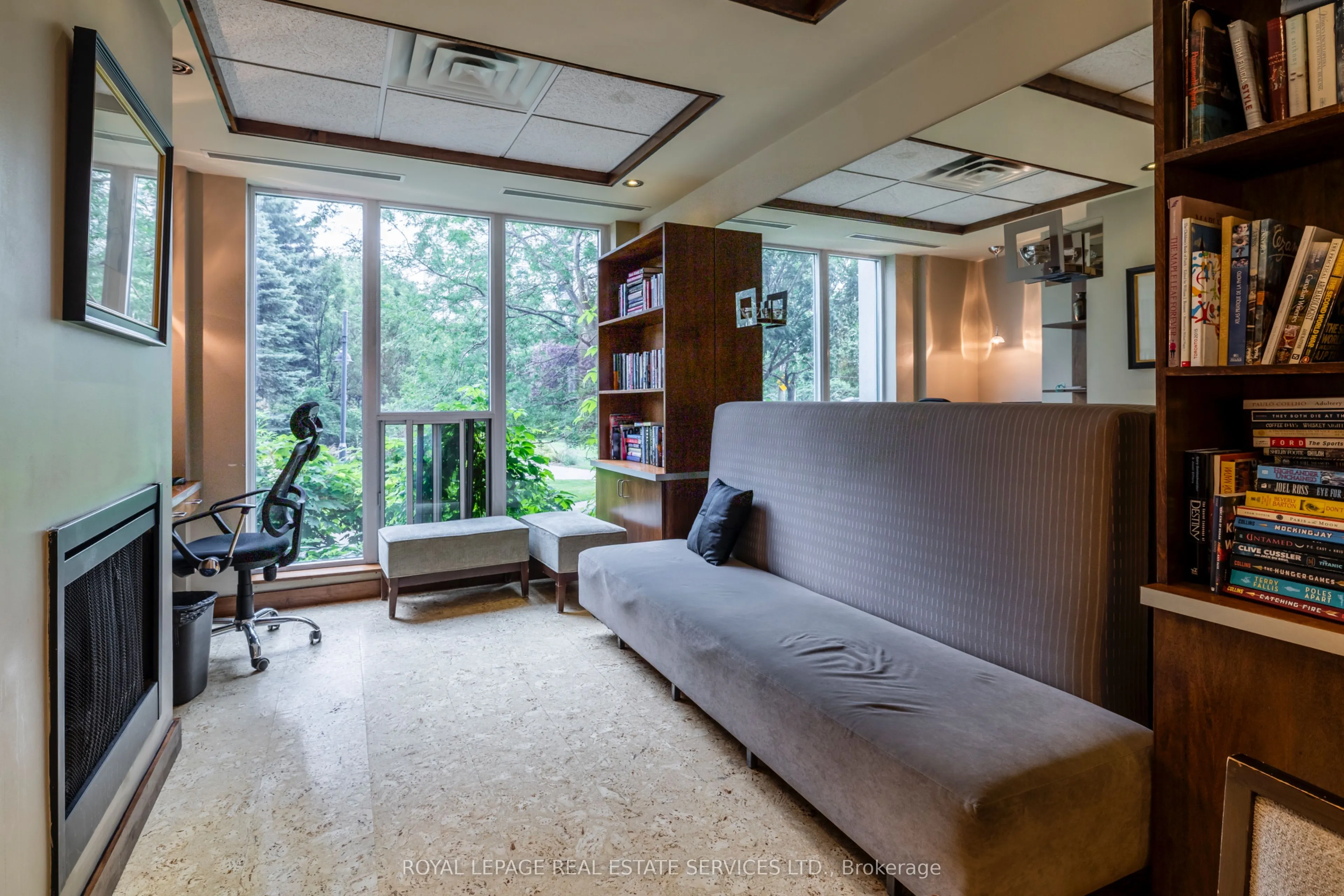 2121 Lake Shore Boulevard W, #809