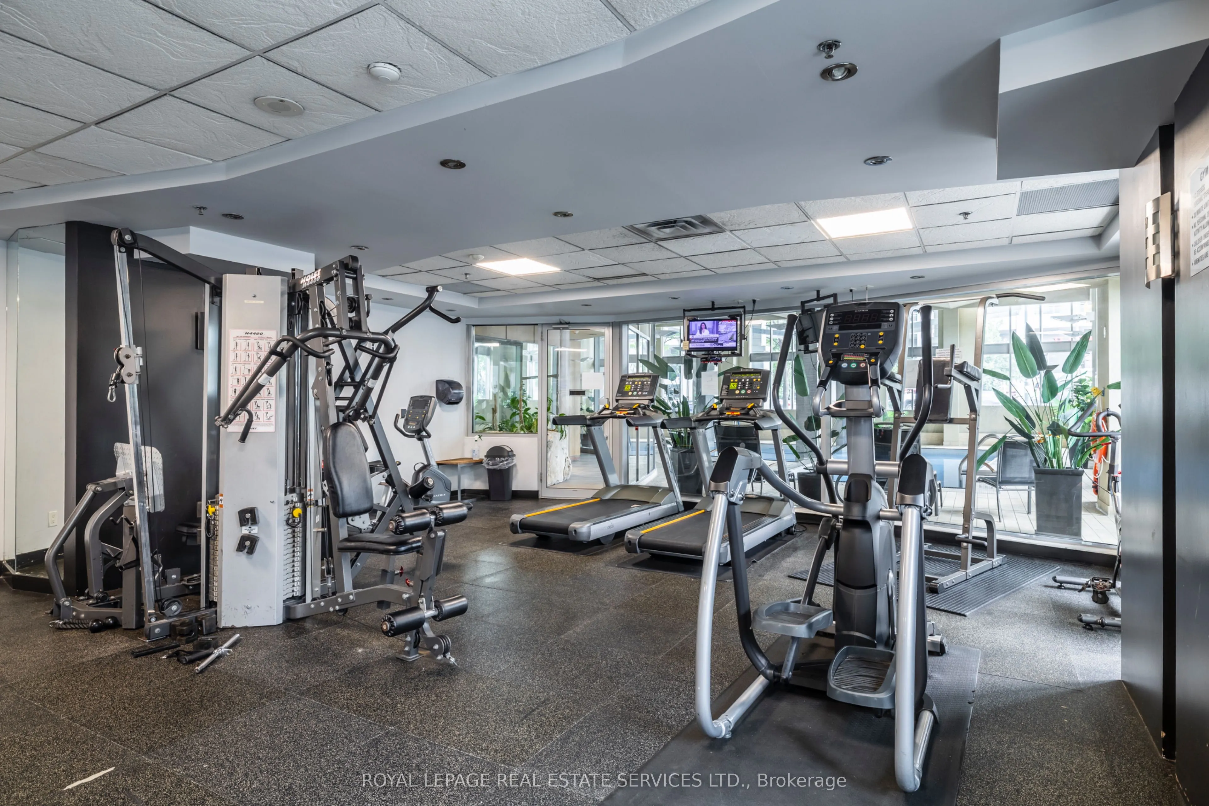 2121 Lake Shore Boulevard W, #809