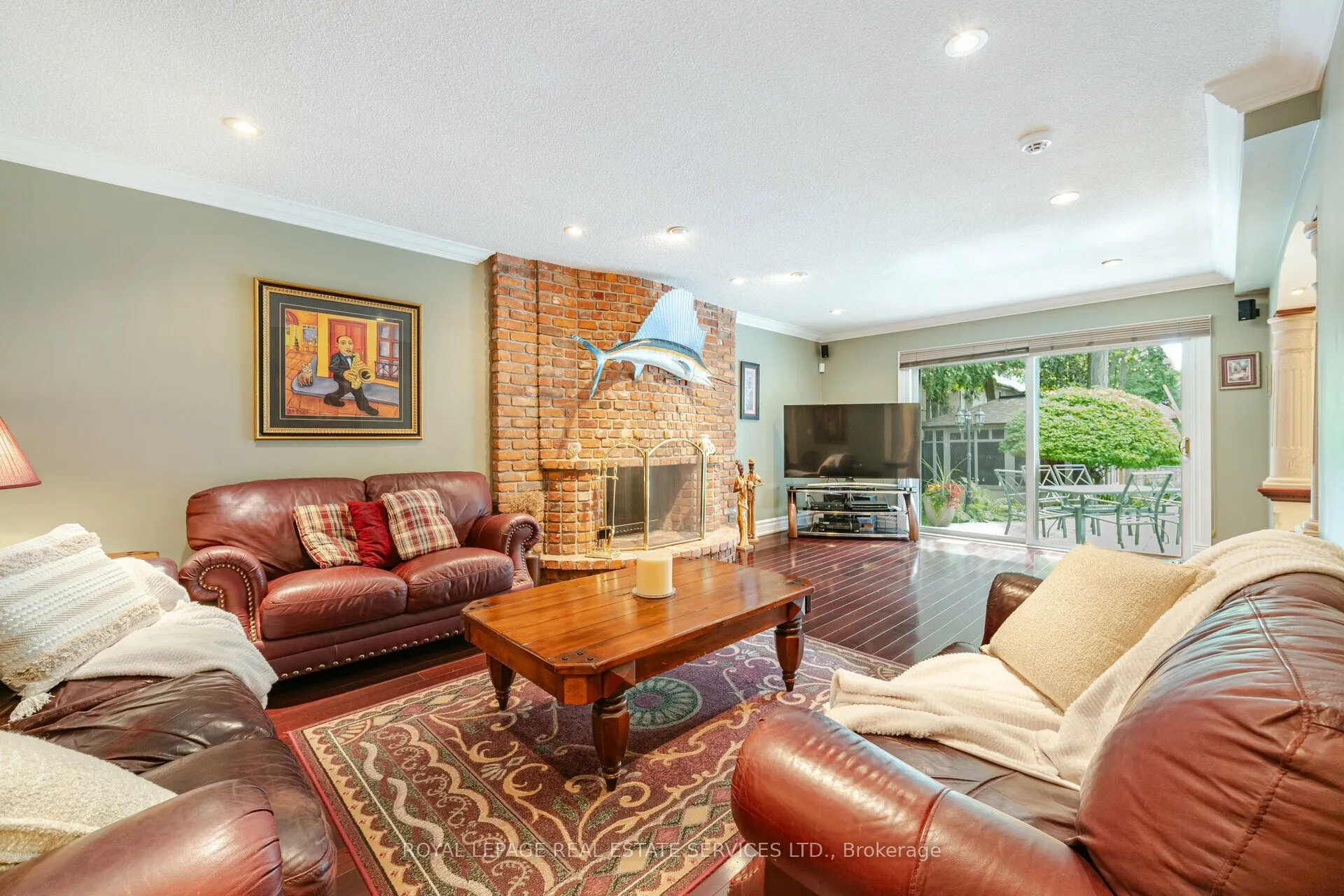 2130 Autumn Breeze Drive N