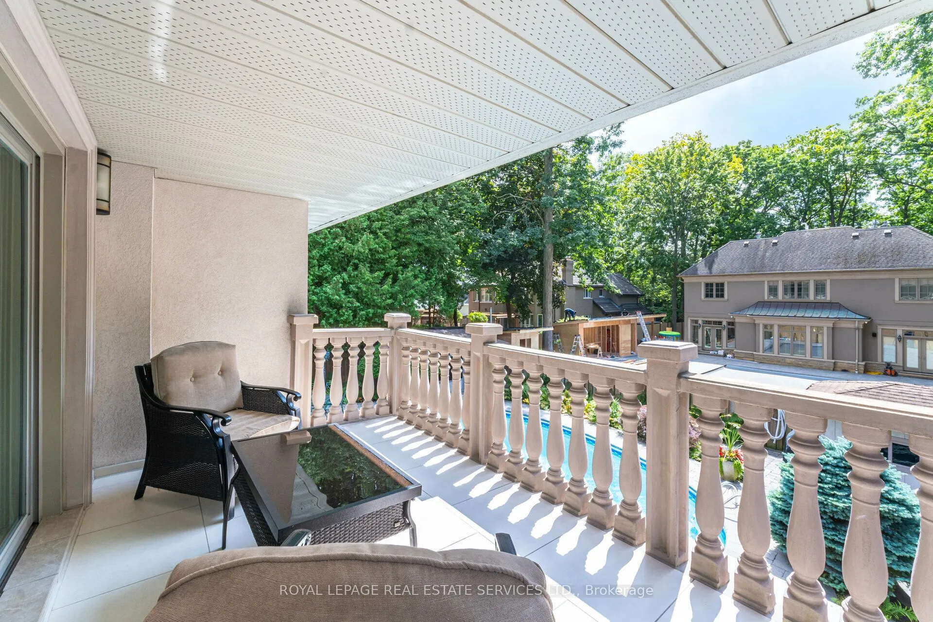 2130 Autumn Breeze Drive N