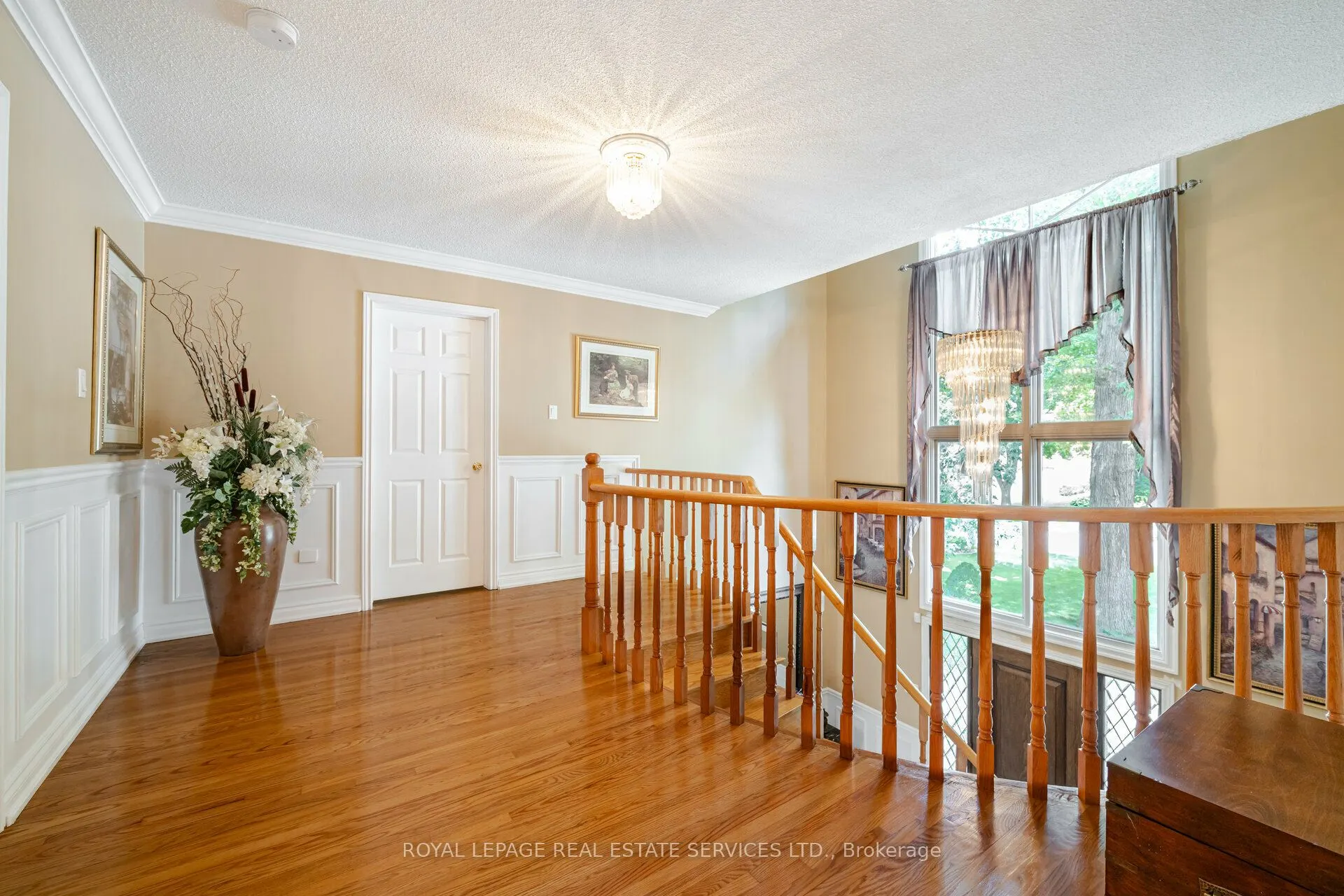 2130 Autumn Breeze Drive N