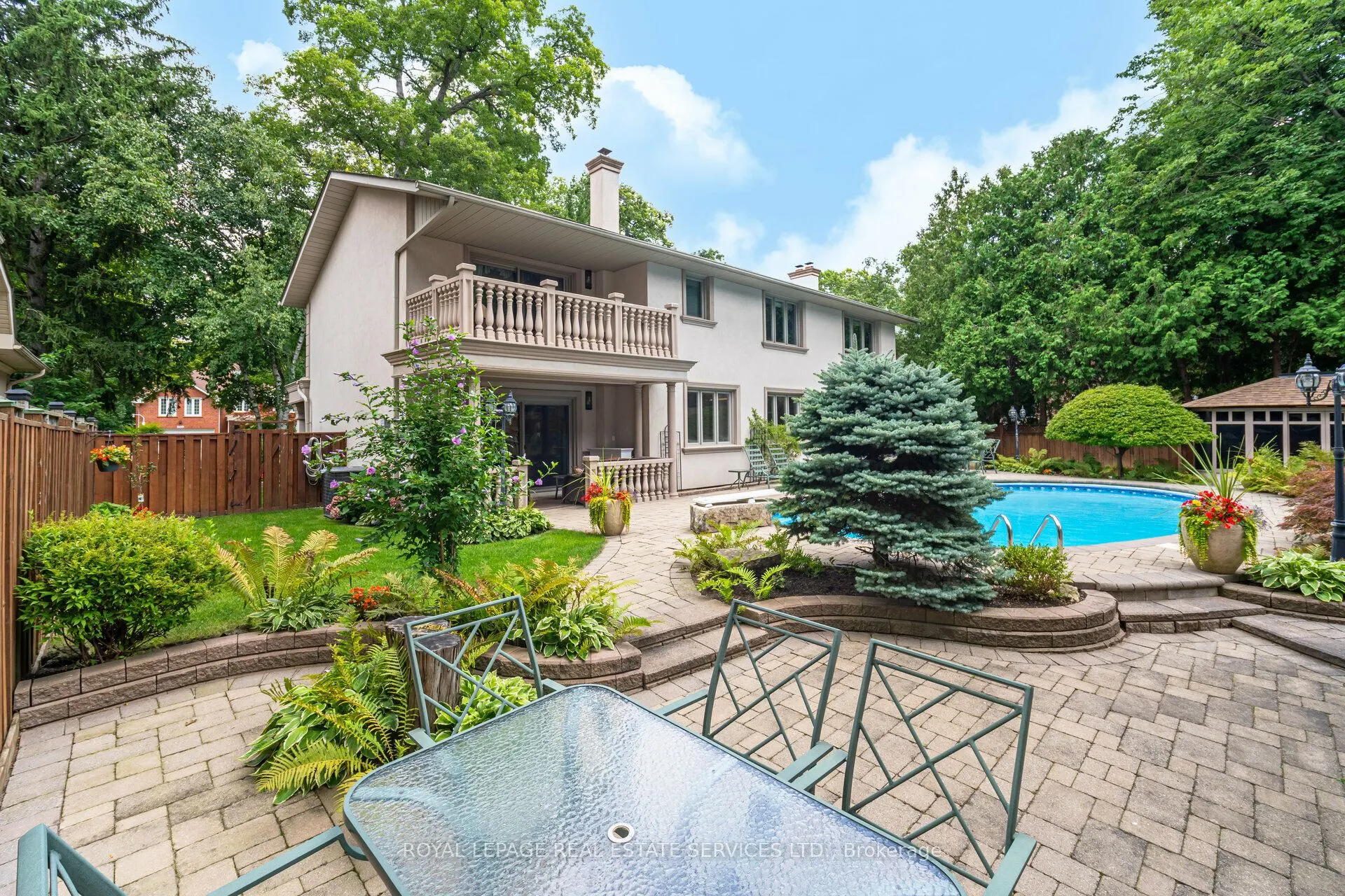 2130 Autumn Breeze Drive N
