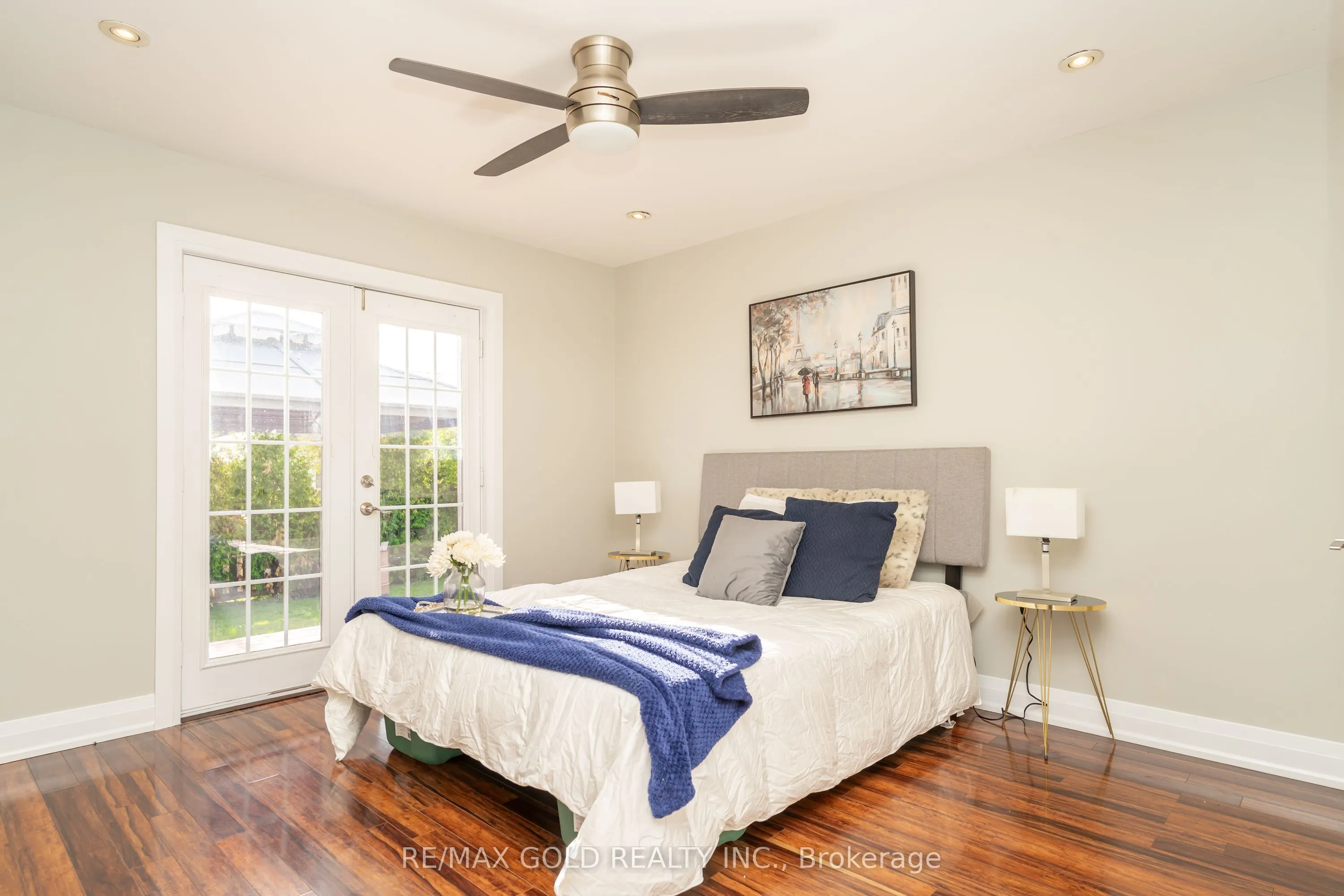 39 Ascot Avenue