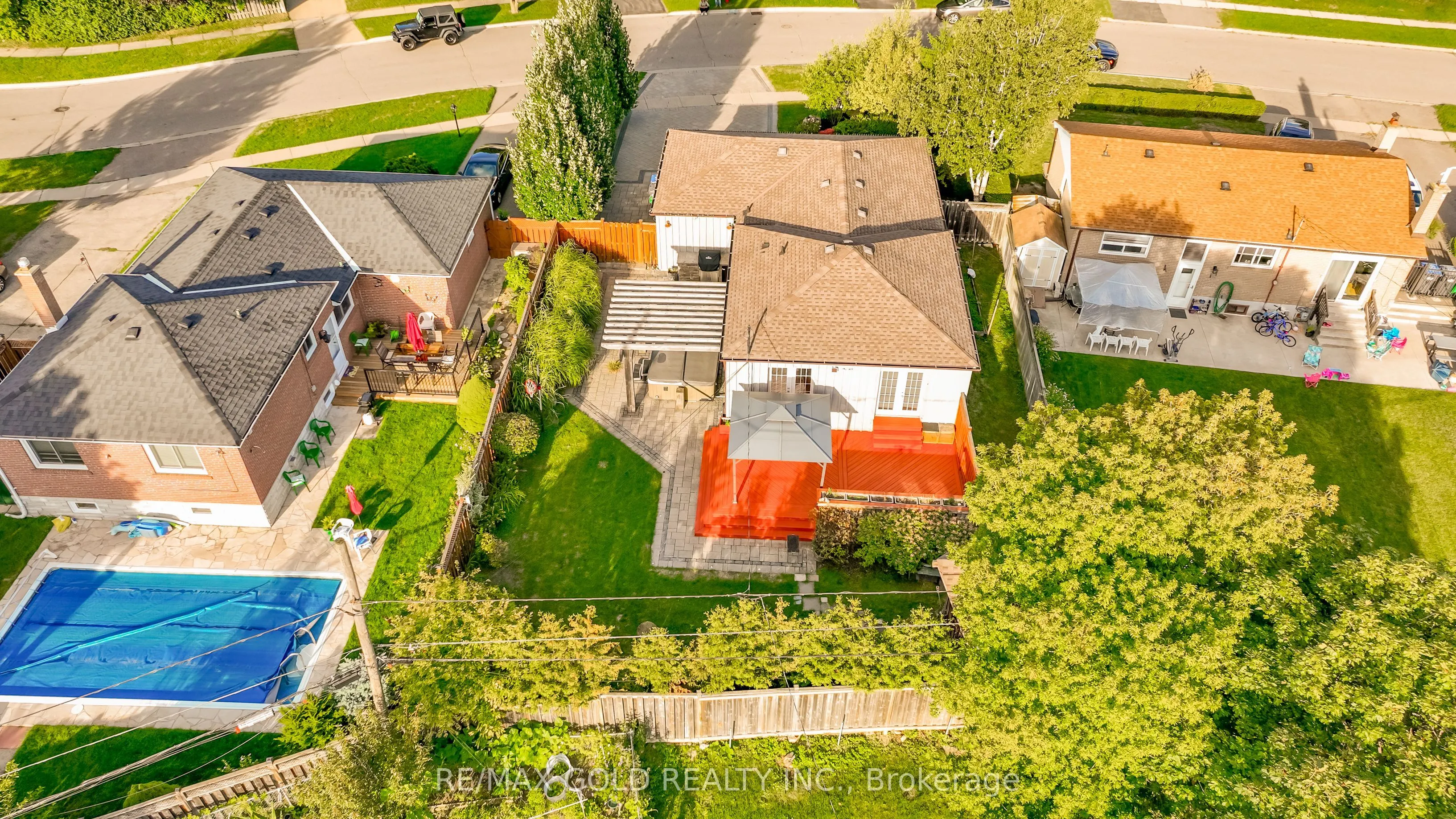 39 Ascot Avenue