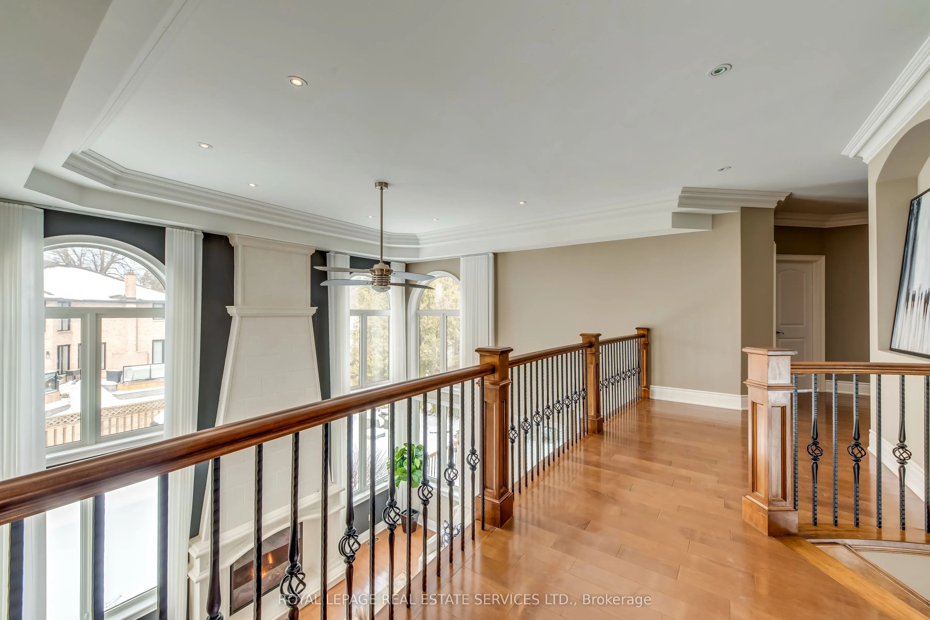 3341 Lakeshore Road