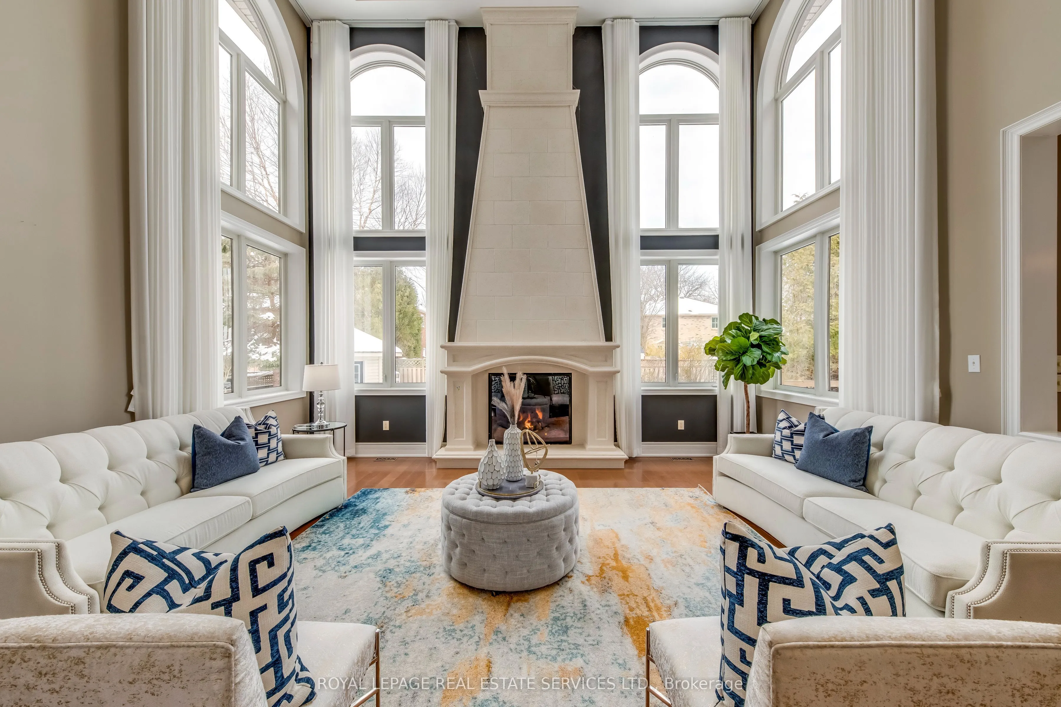 3341 Lakeshore Road