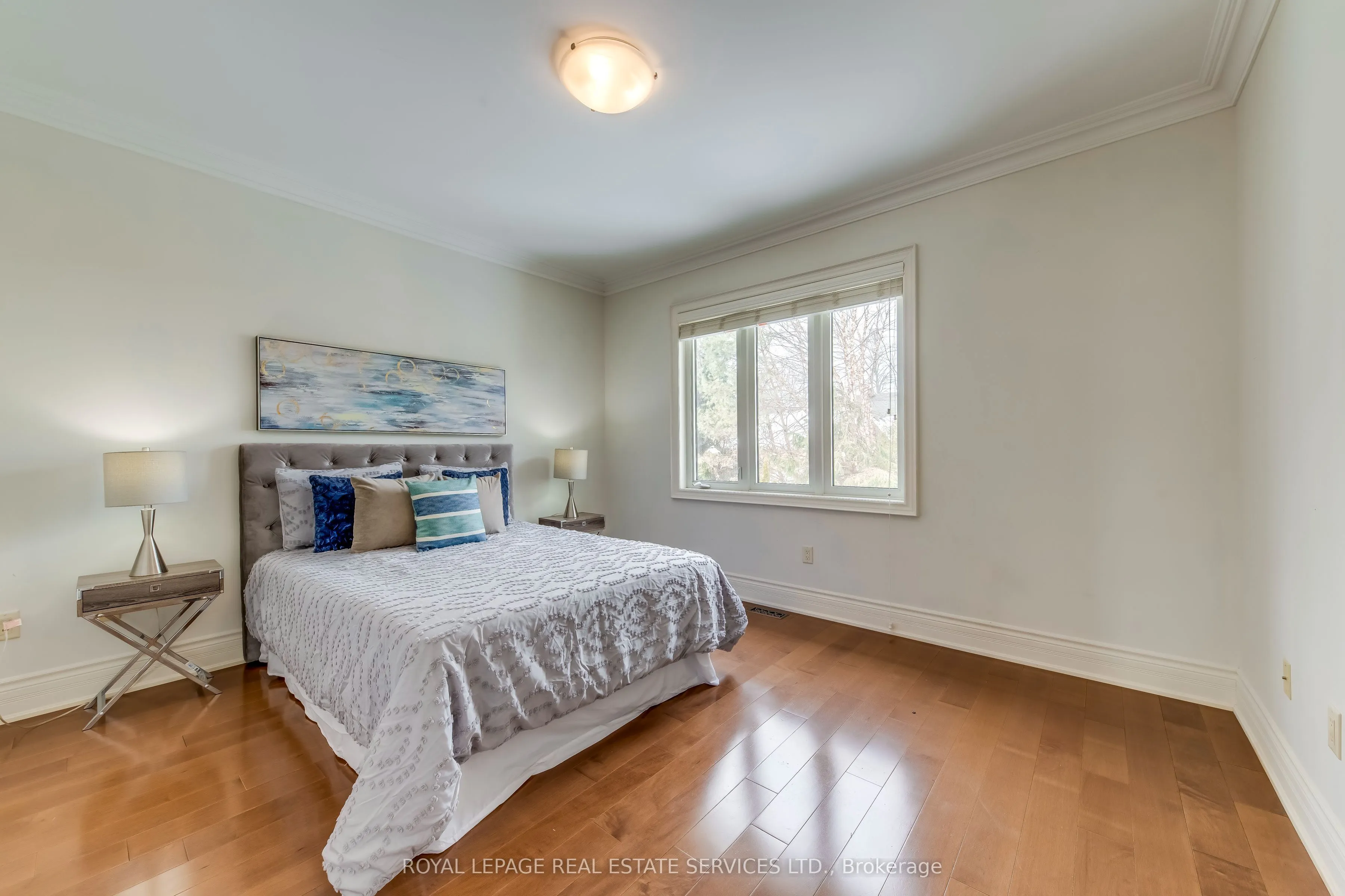 3341 Lakeshore Road