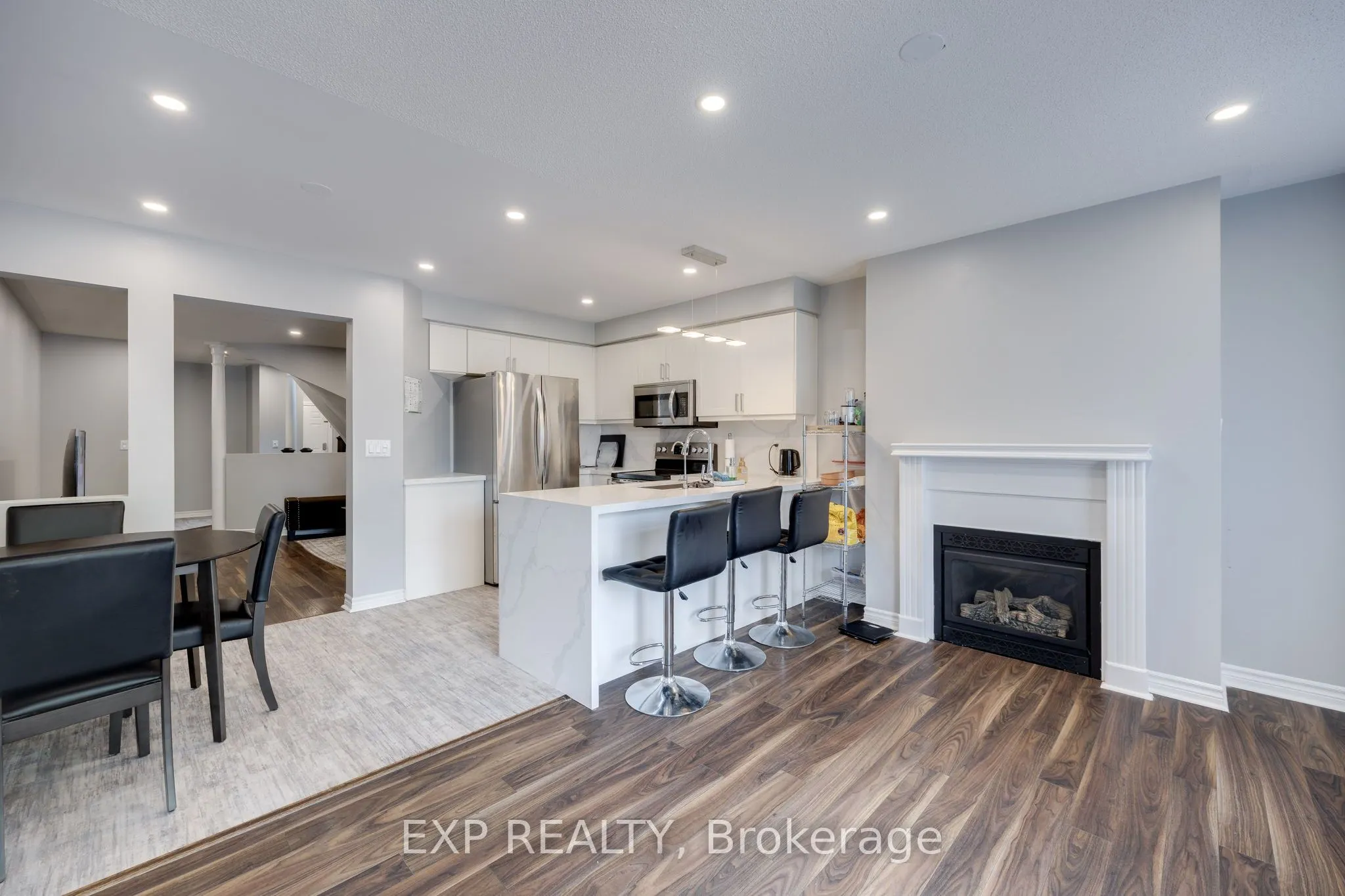 1015 Borden Lane