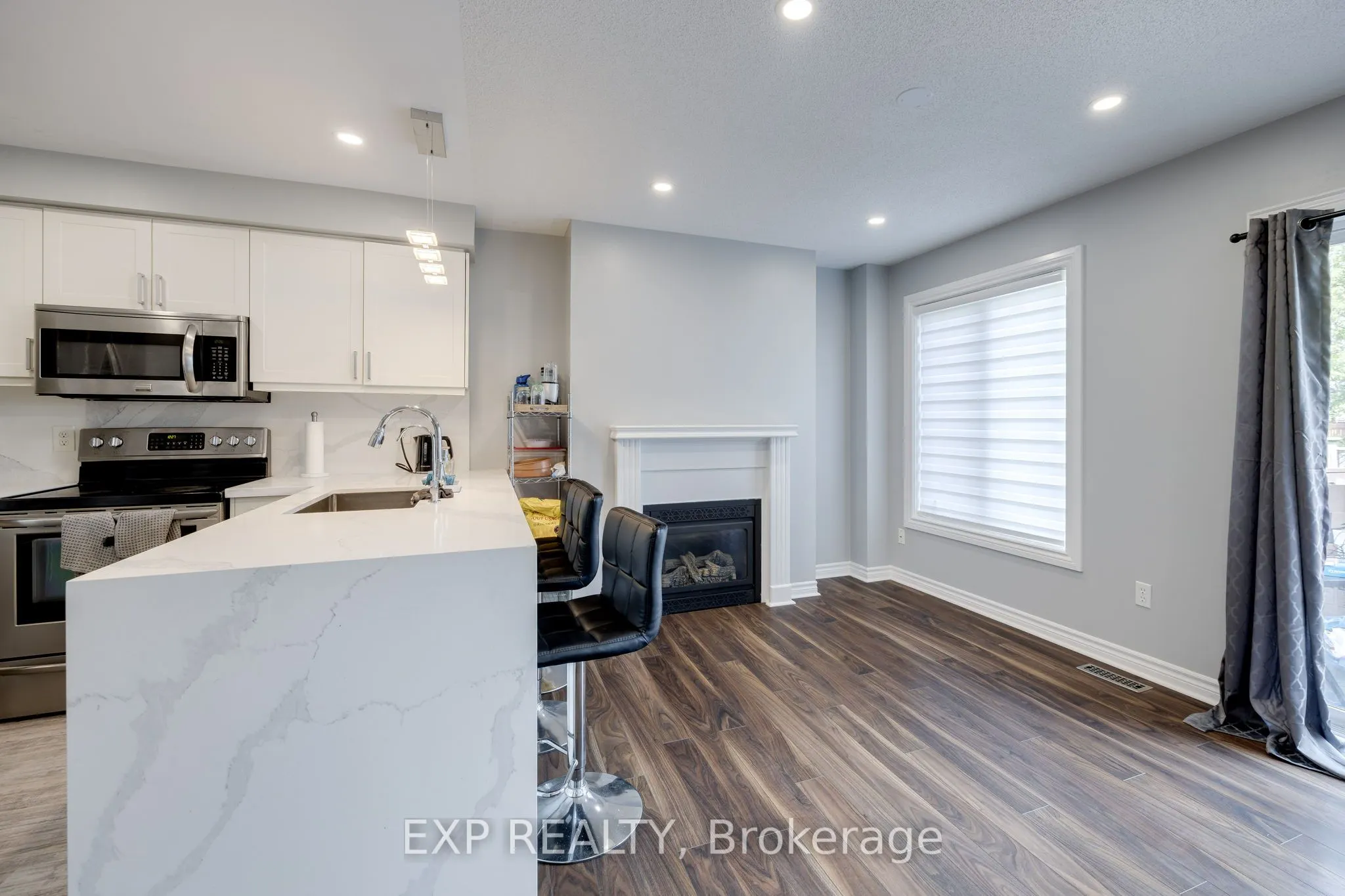 1015 Borden Lane
