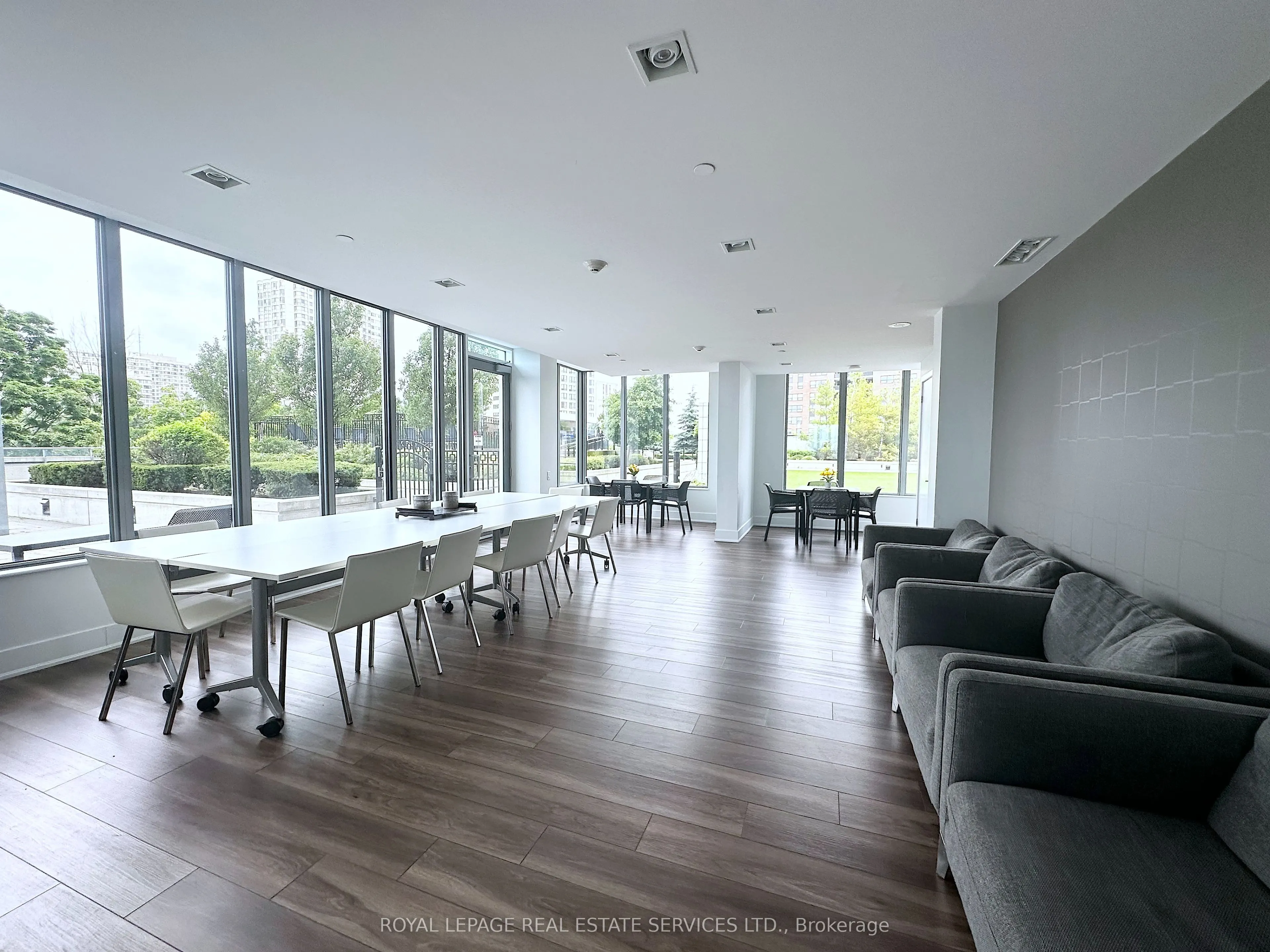 188 Clark Boulevard, #1702