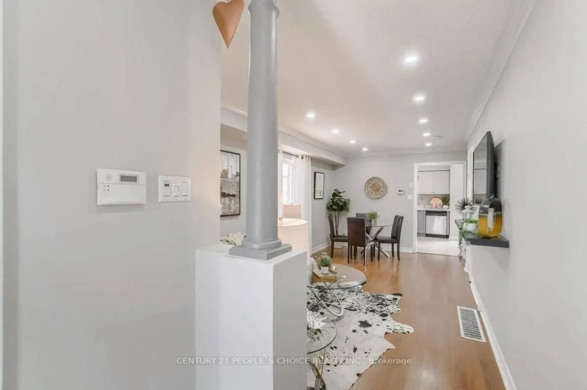 32 Ridgemore Crescent