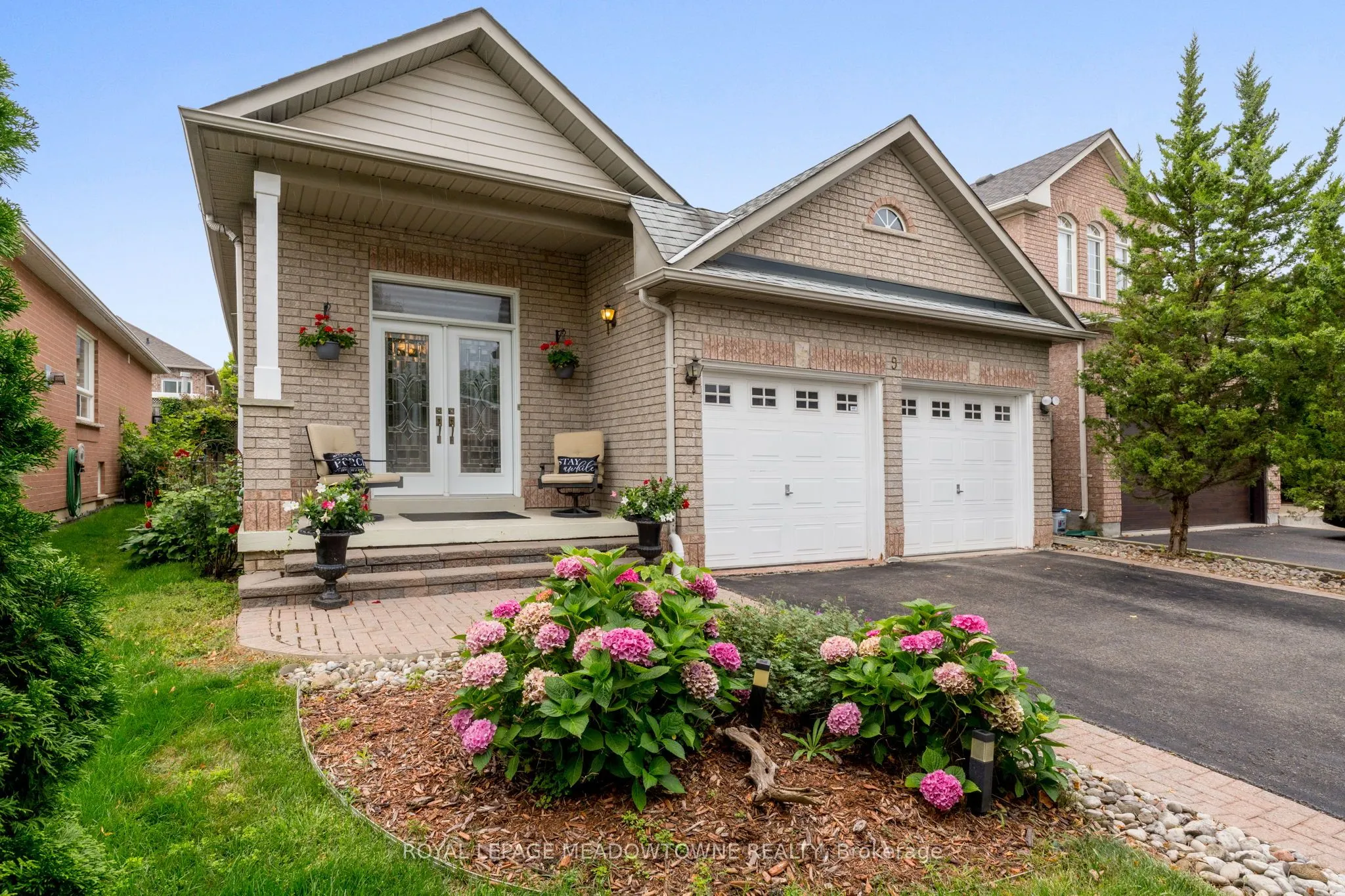9 Johnson Crescent