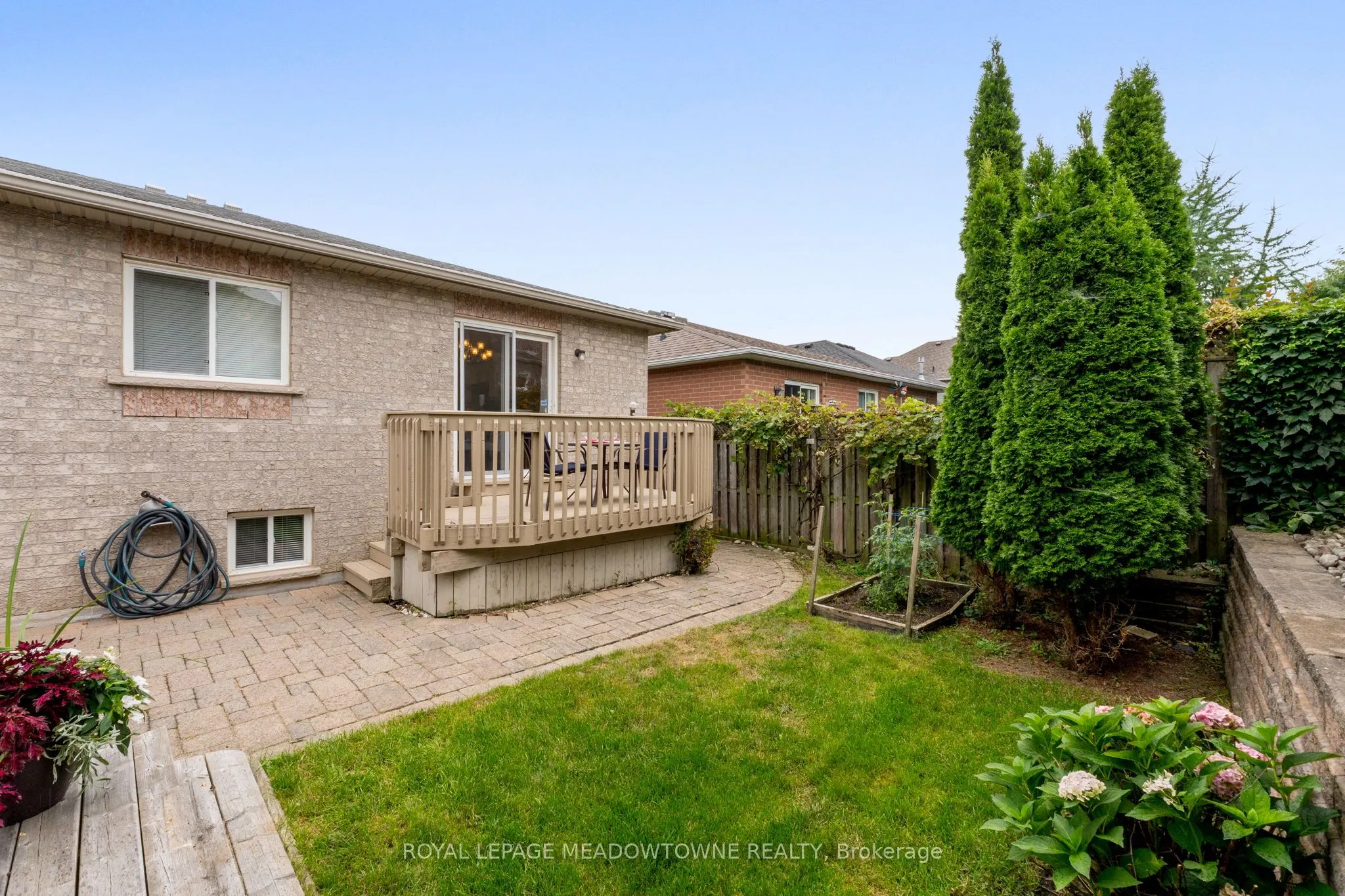 9 Johnson Crescent