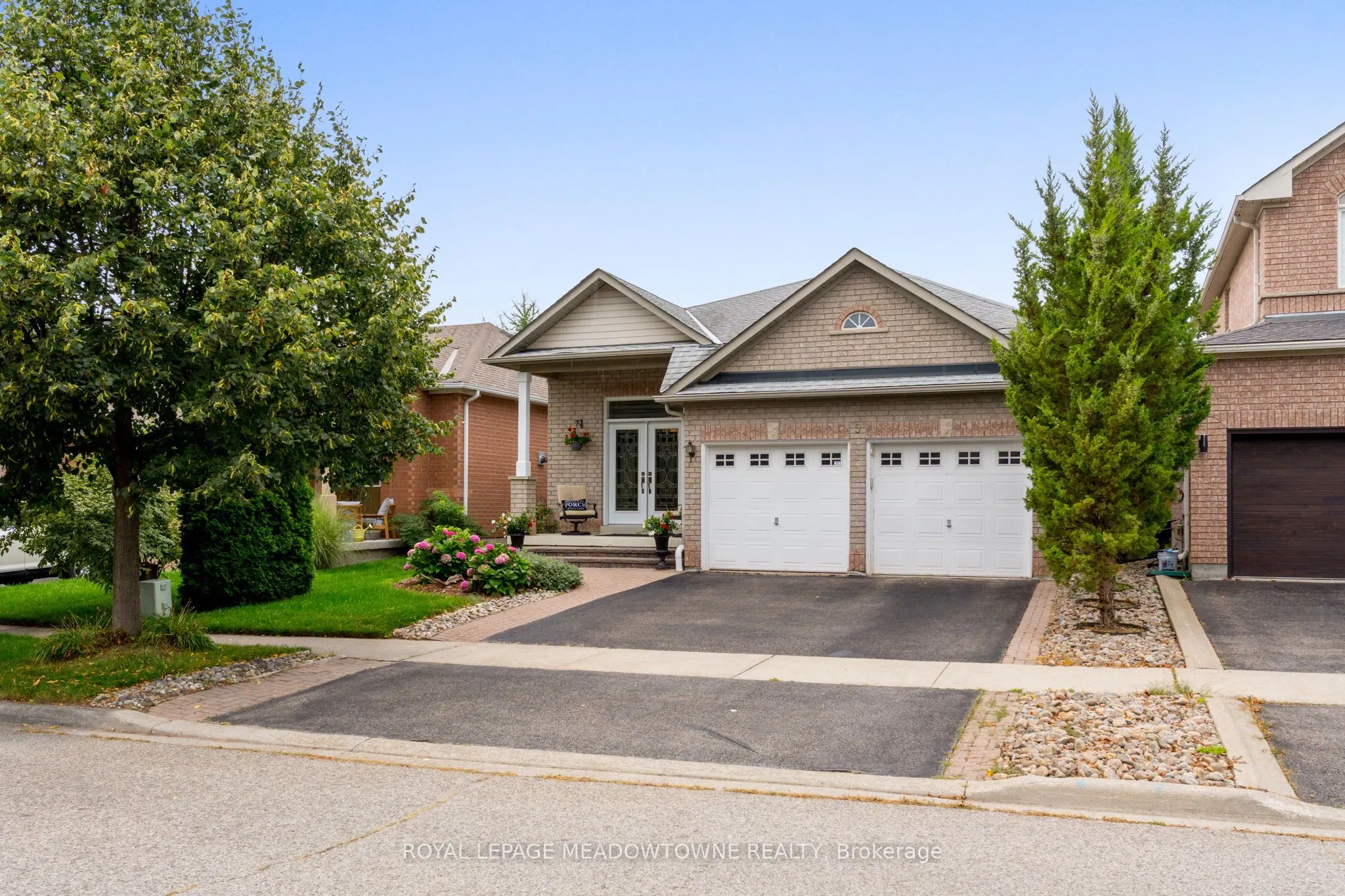 9 Johnson Crescent