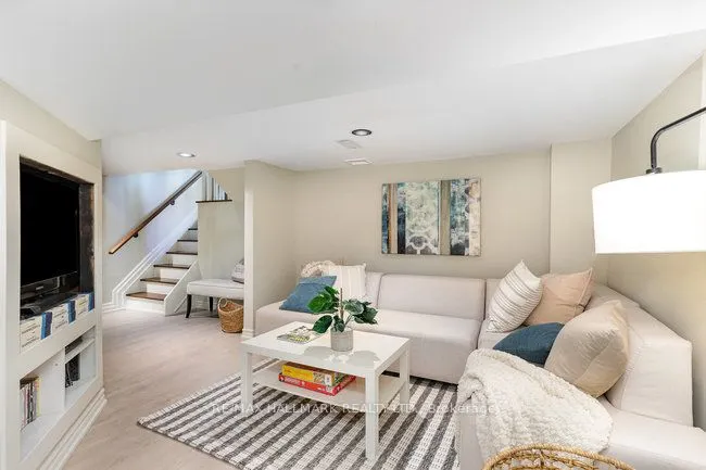 7 Tizzard Avenue