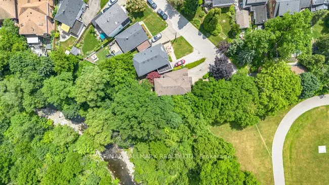 7 Tizzard Avenue