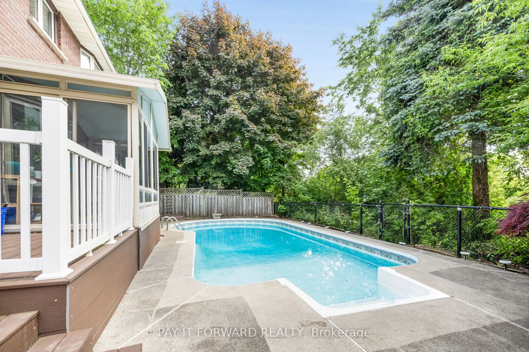26 Dundalk Crescent