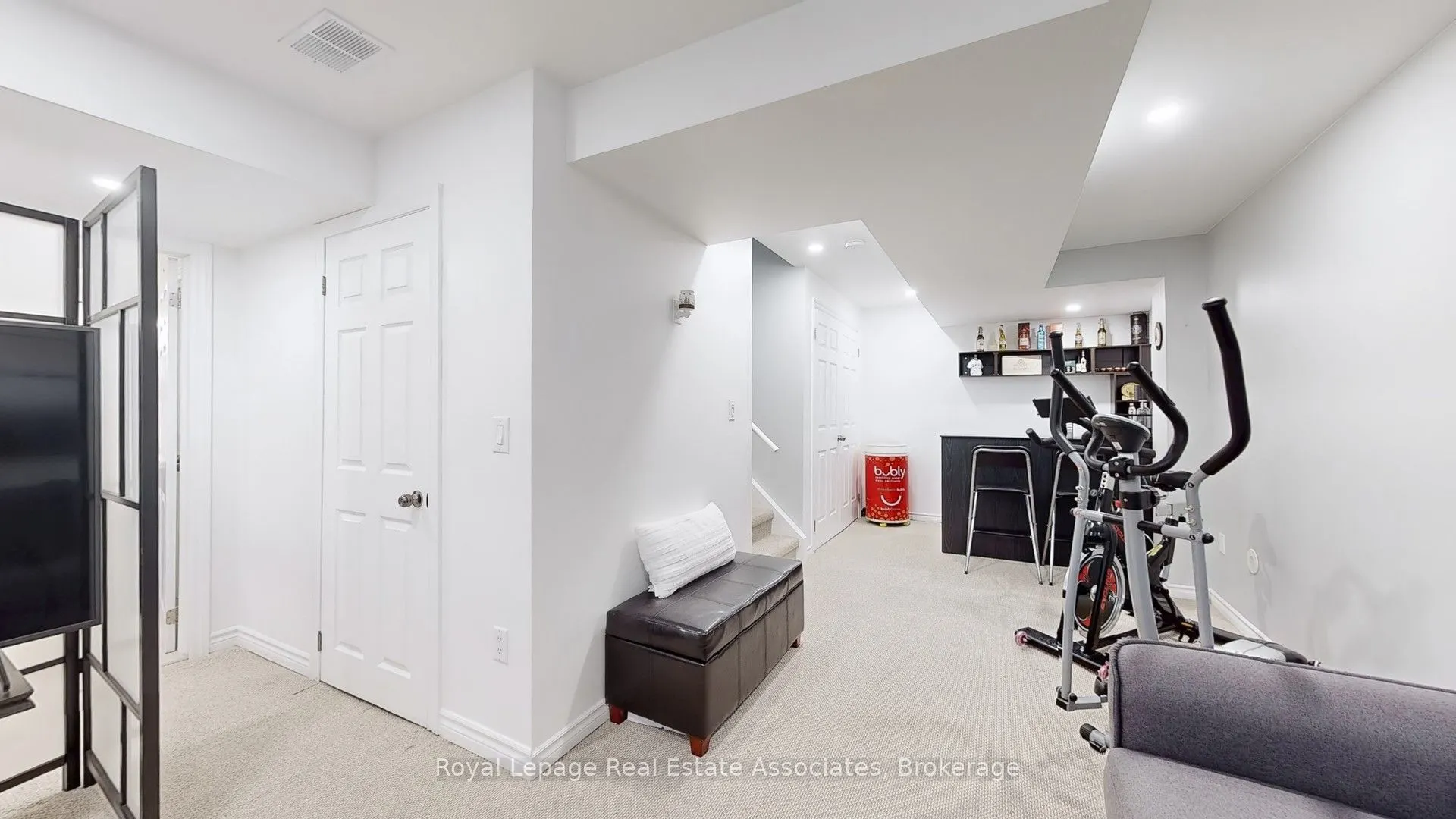 721 Shortreed Crescent