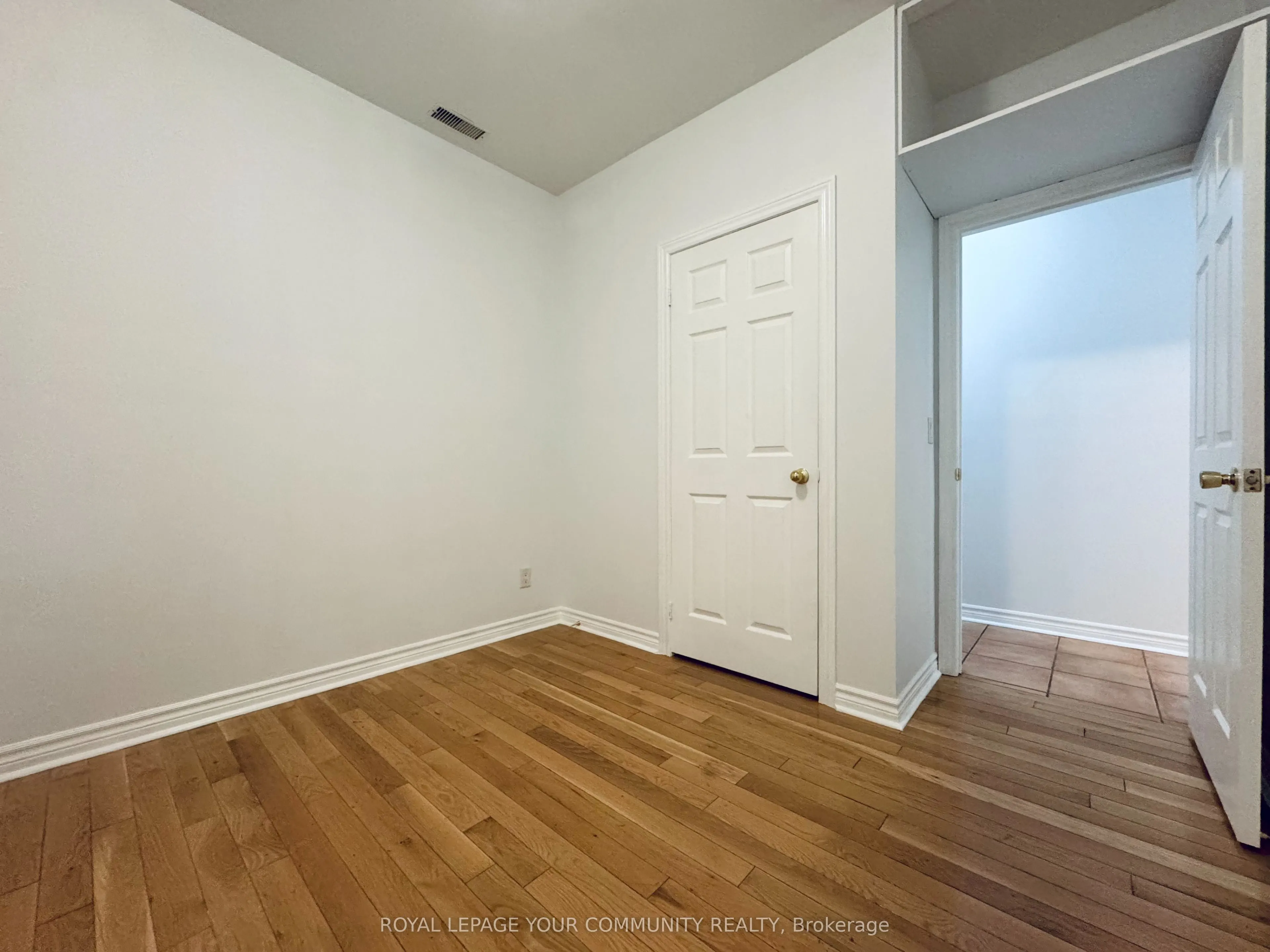 2417 Dundas Street W, #G1