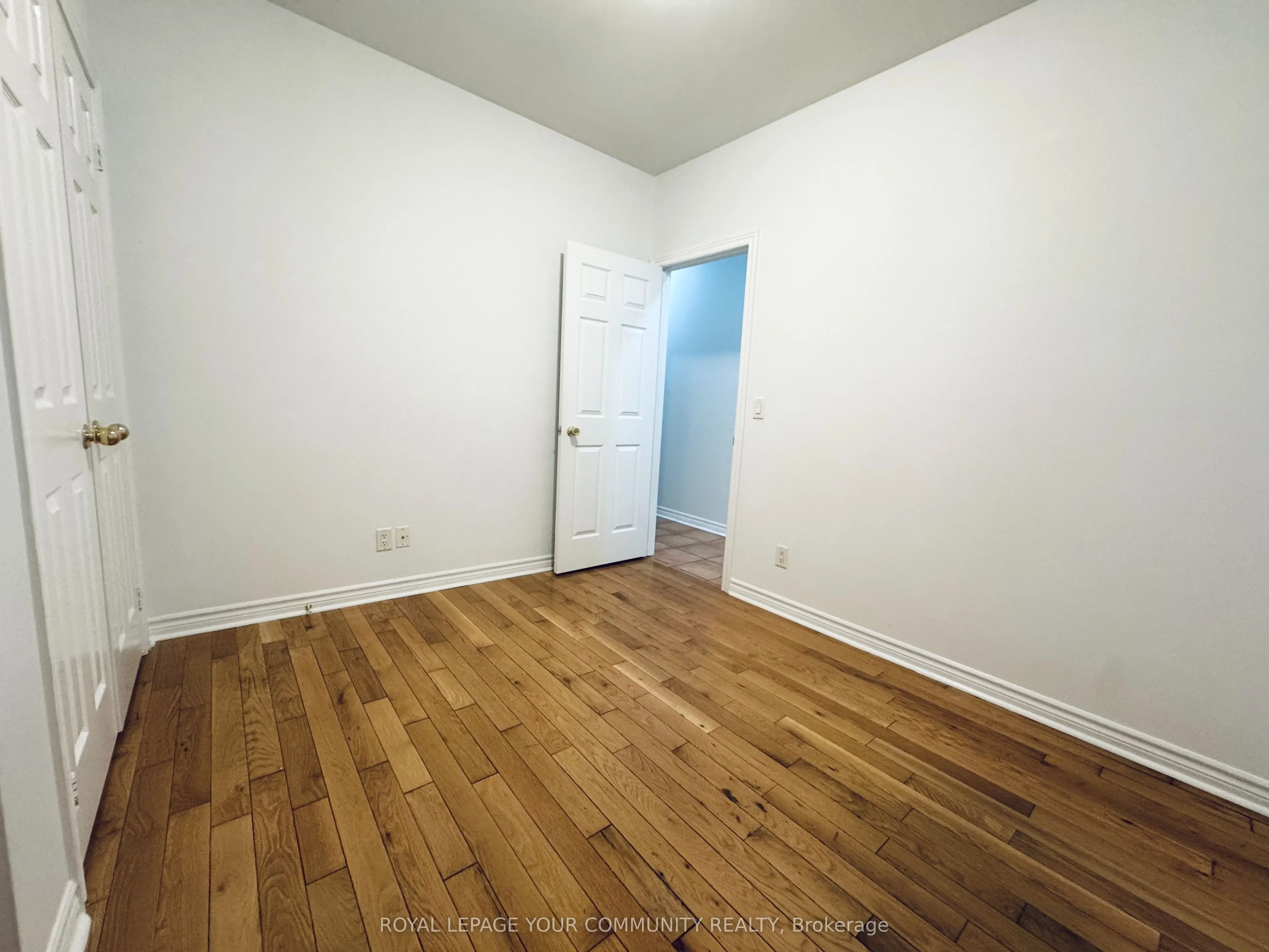 2417 Dundas Street W, #G1
