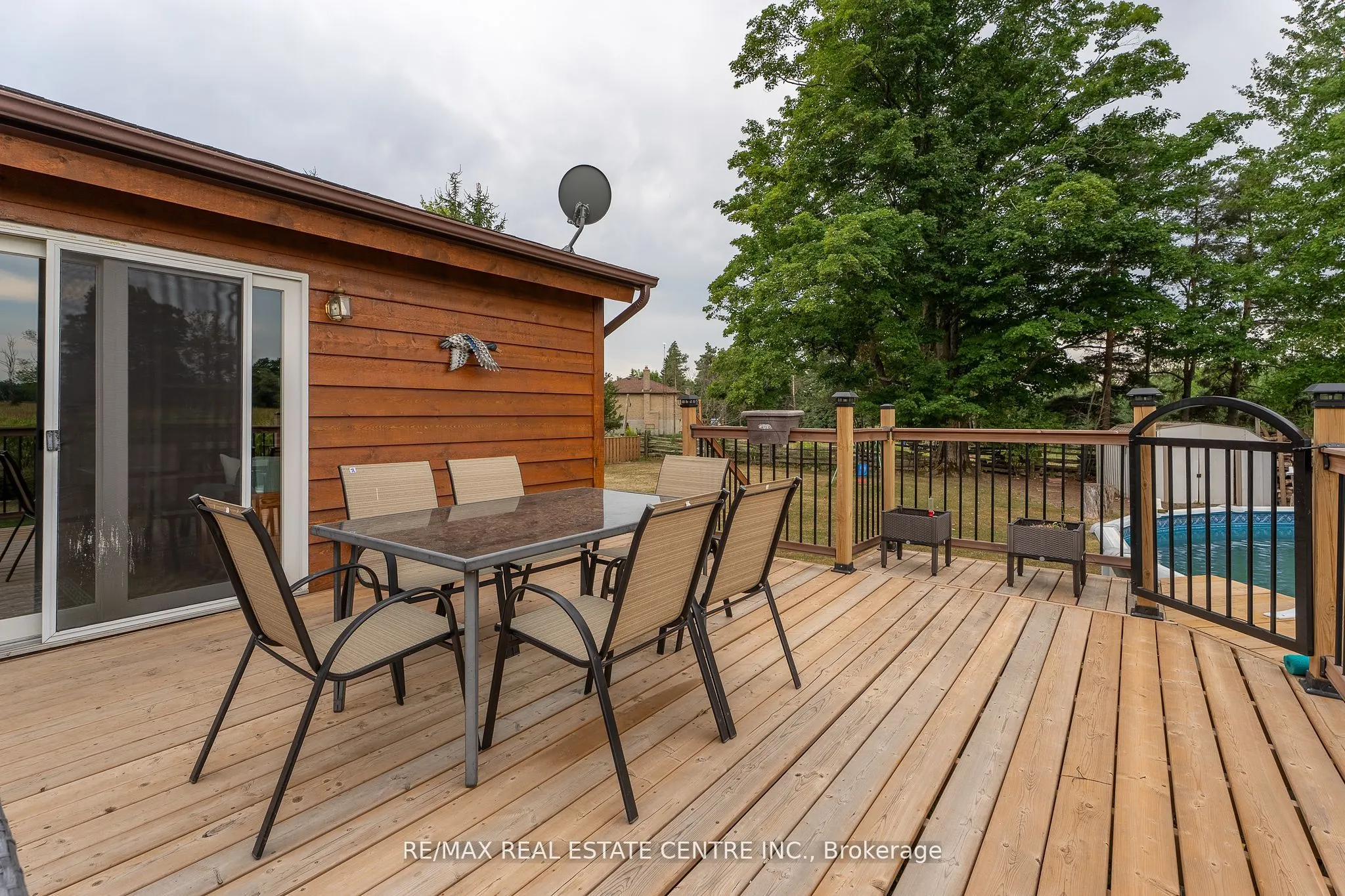 3762 Highpoint Side Road