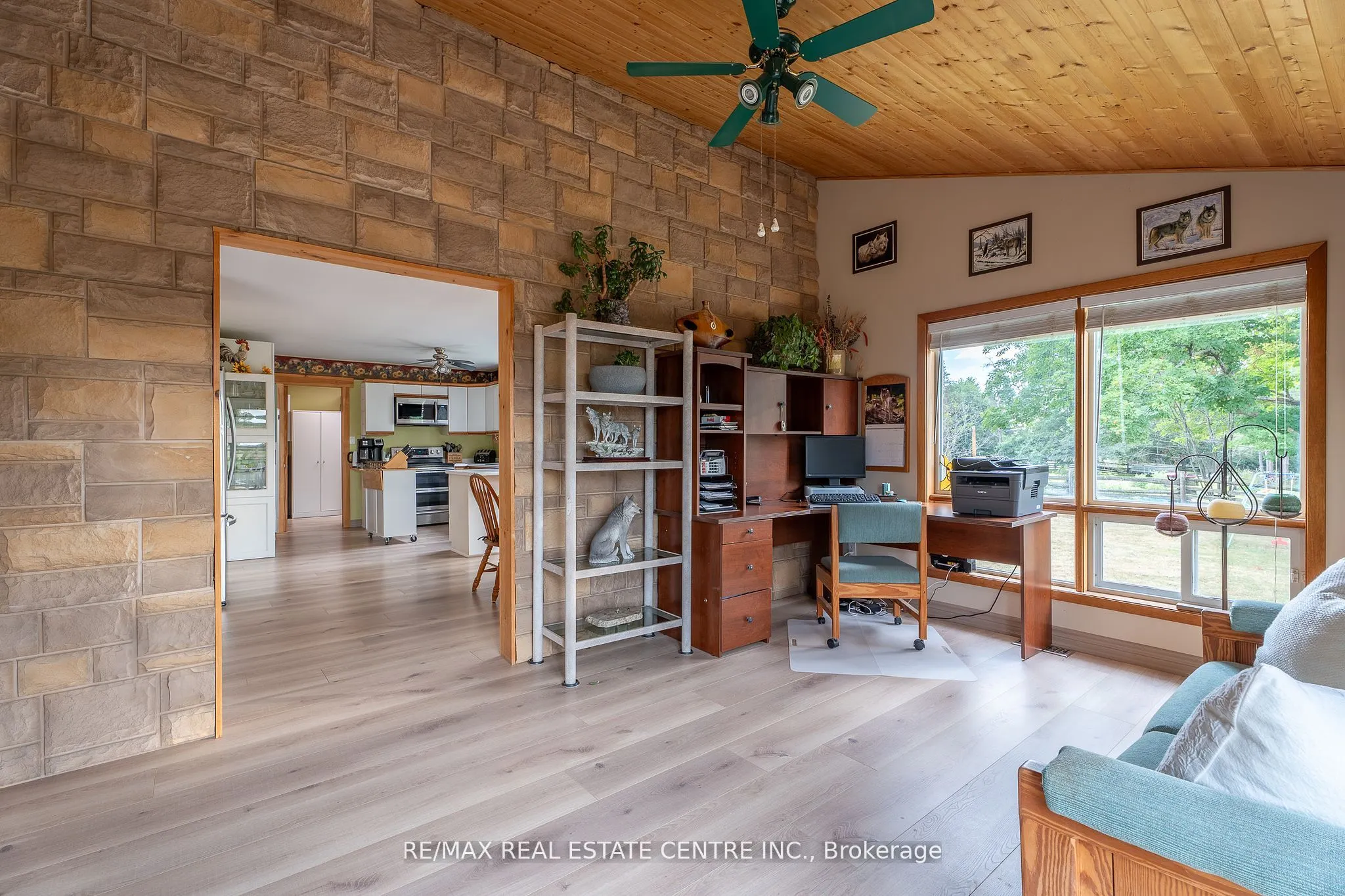 3762 Highpoint Side Road