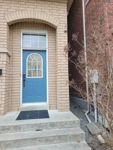 23 Hackett Avenue