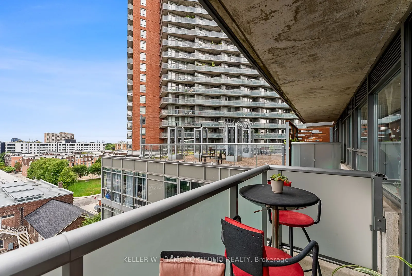 20 Joe Shuster Way, #815