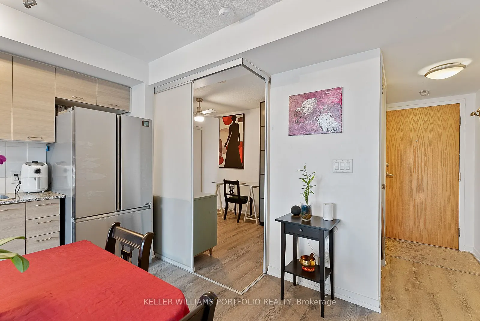 20 Joe Shuster Way, #815