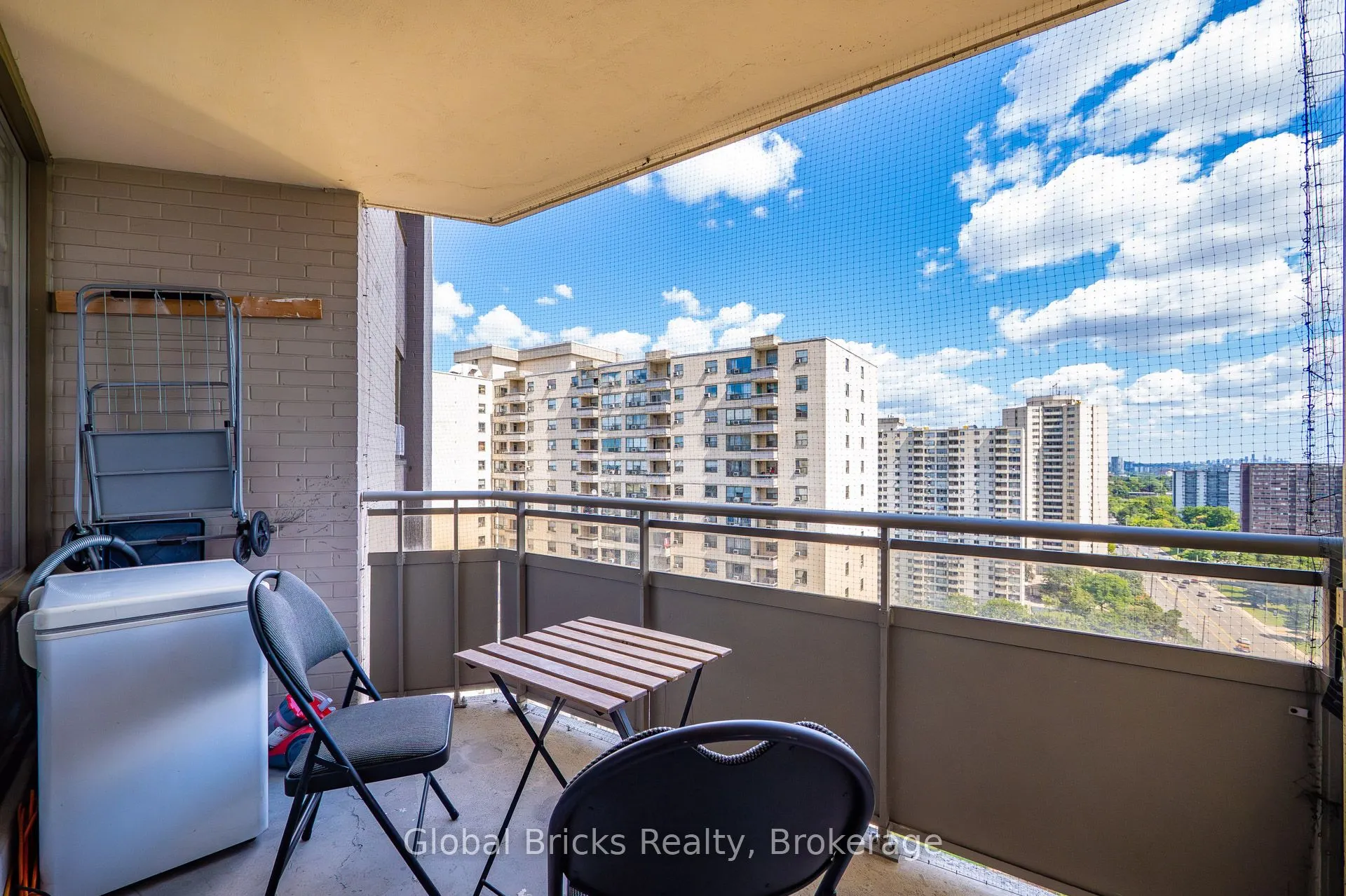 380 Dixon Road, #1904