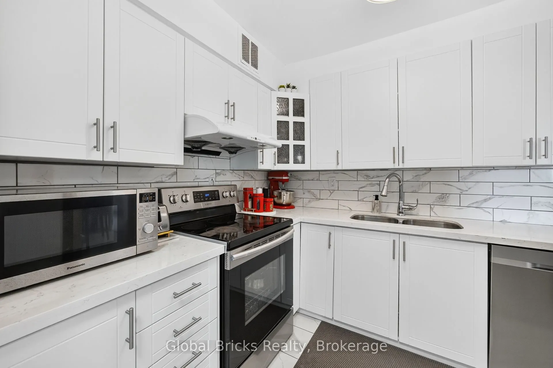 380 Dixon Road, #1904