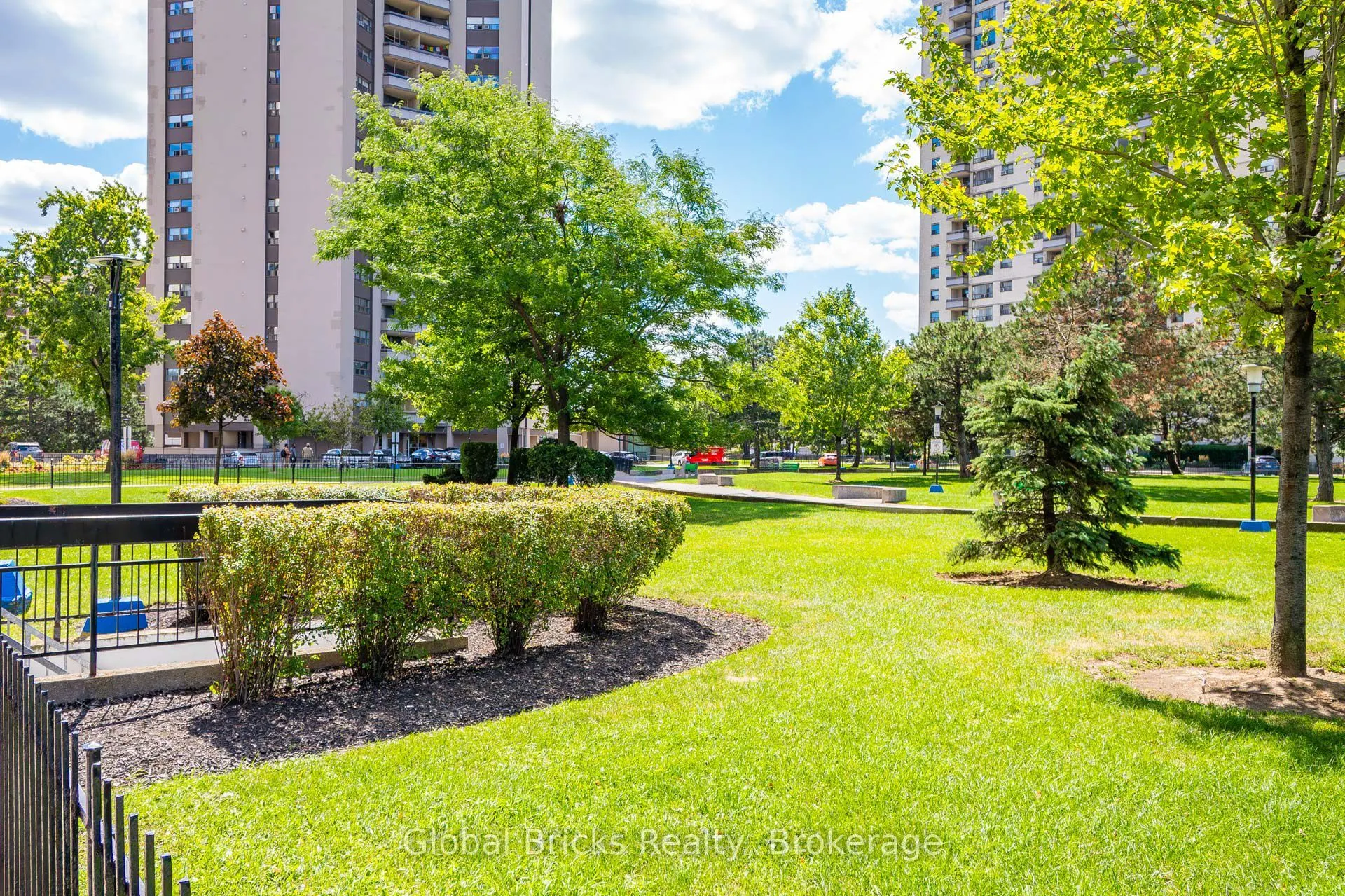 380 Dixon Road, #1904