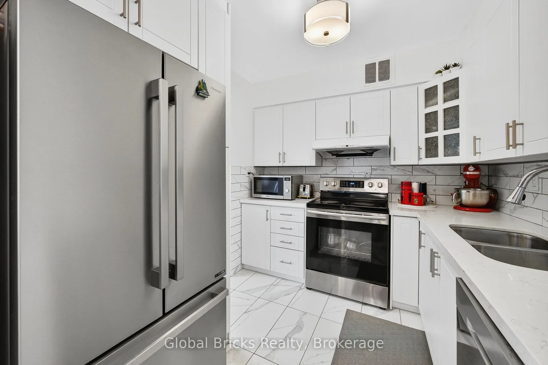 380 Dixon Road, #1904