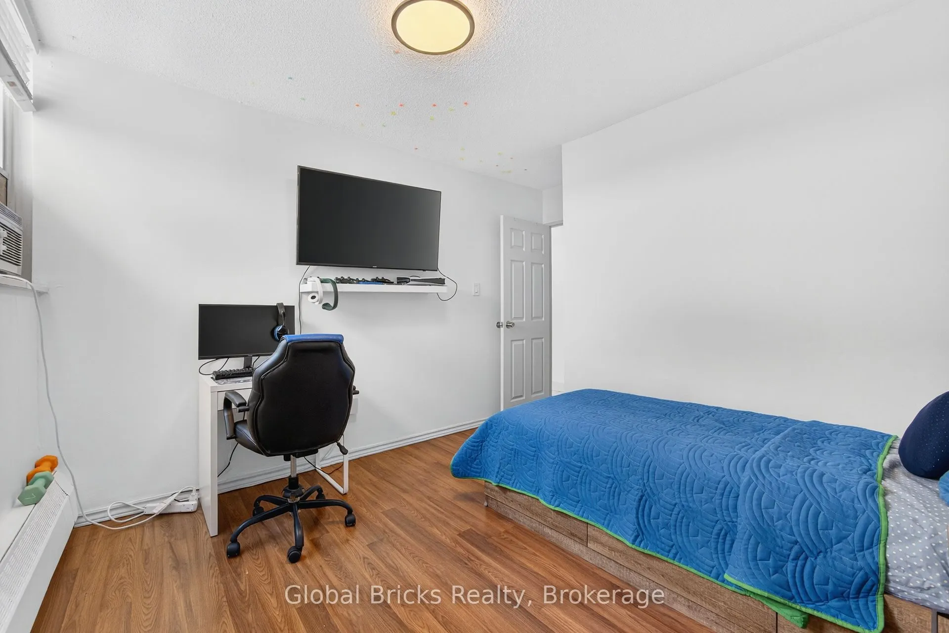 380 Dixon Road, #1904