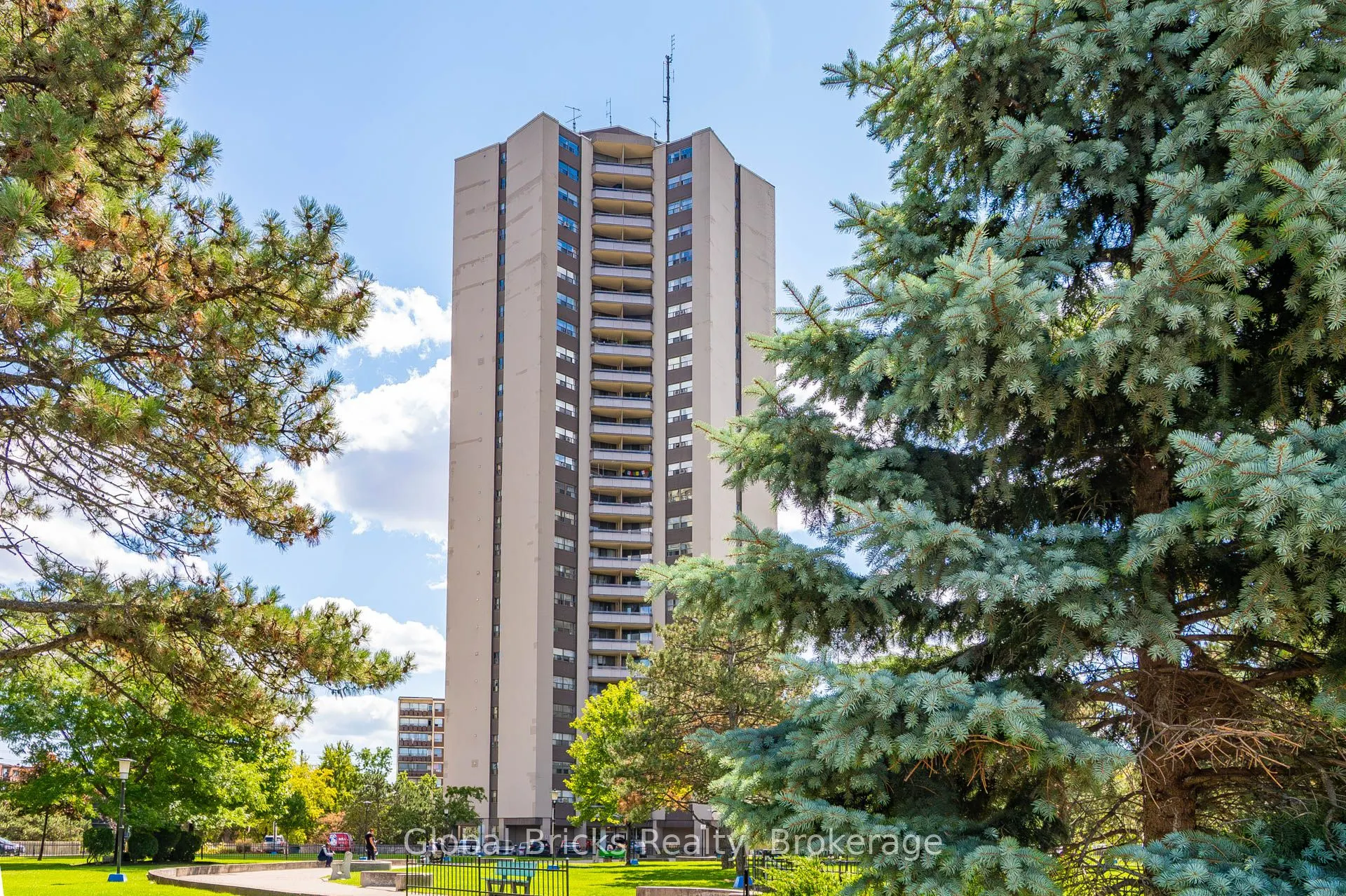 380 Dixon Road, #1904