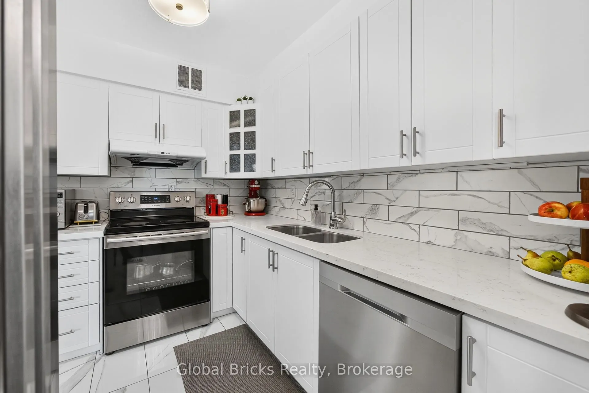 380 Dixon Road, #1904