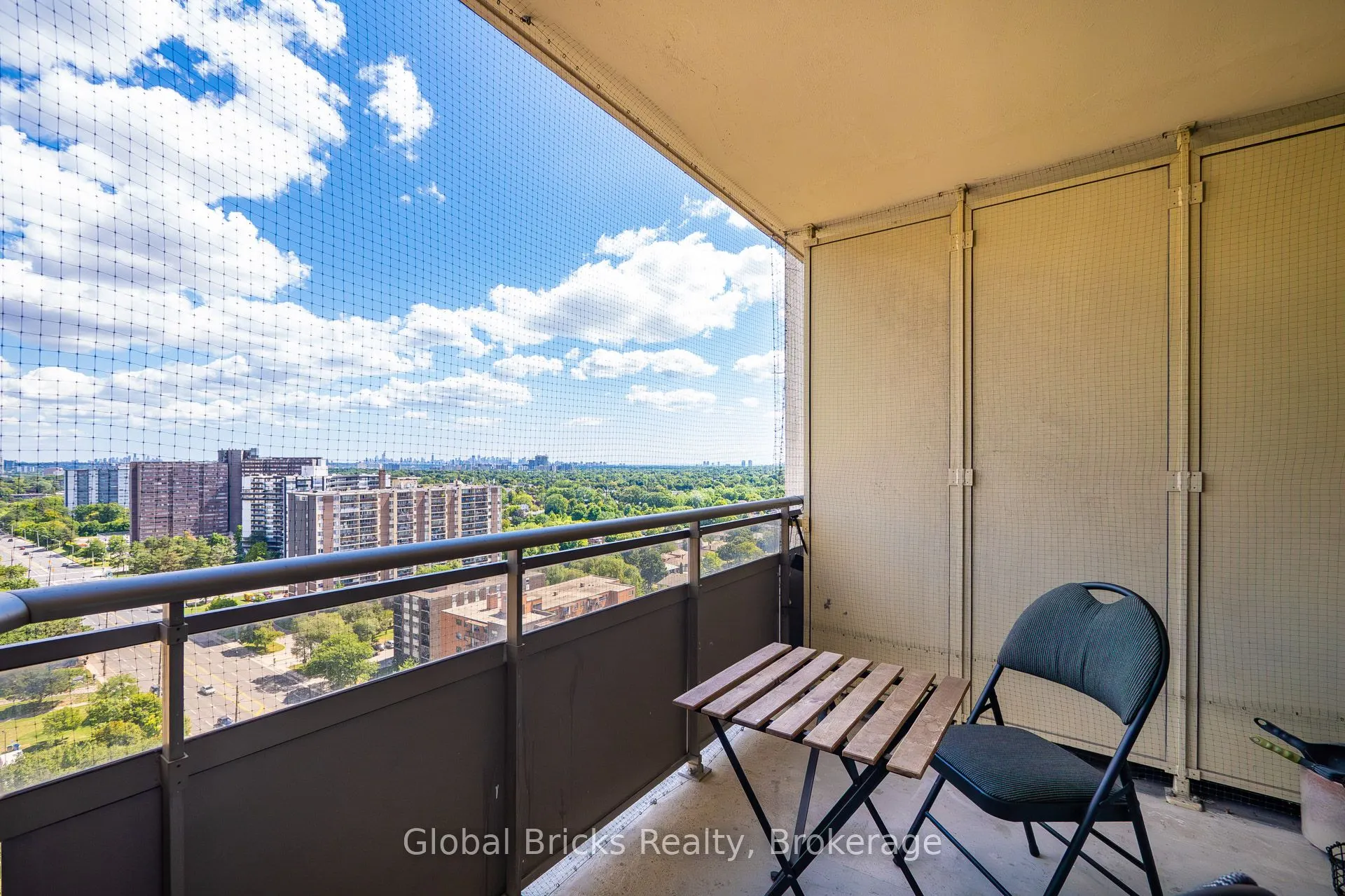 380 Dixon Road, #1904
