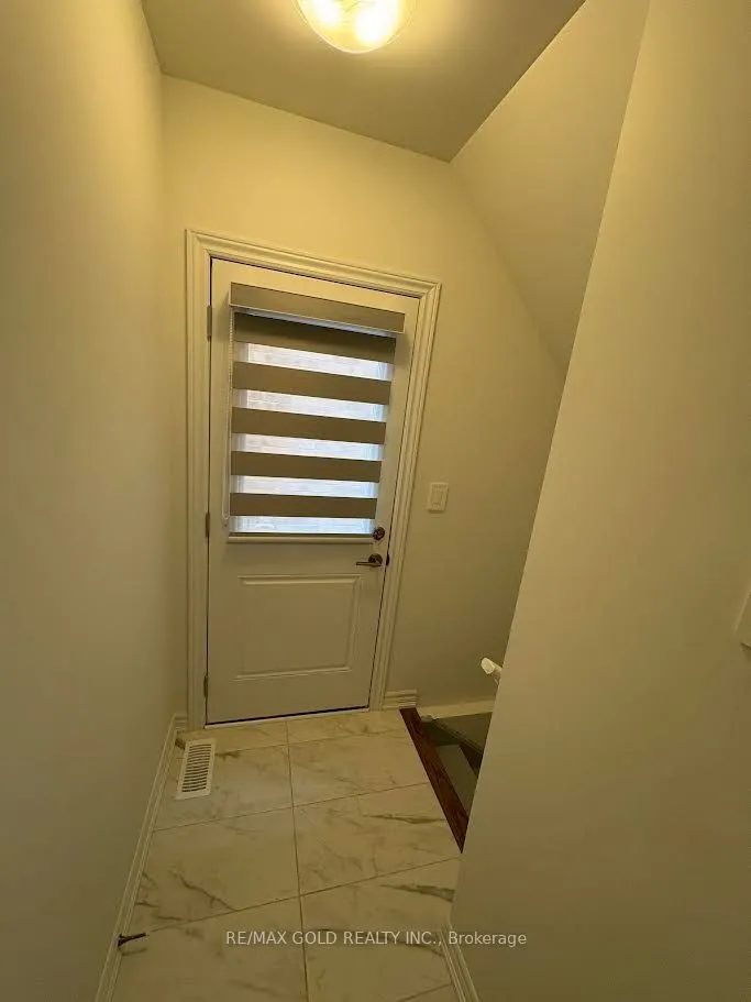 315 Bergamot Avenue