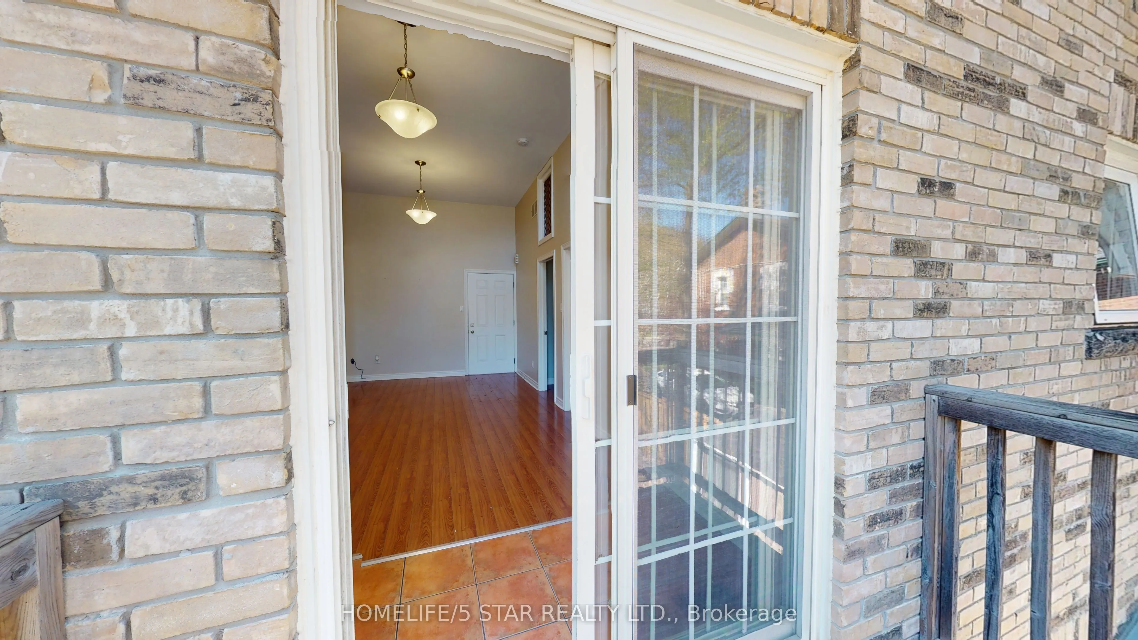 75 Rosemount Avenue, #2B