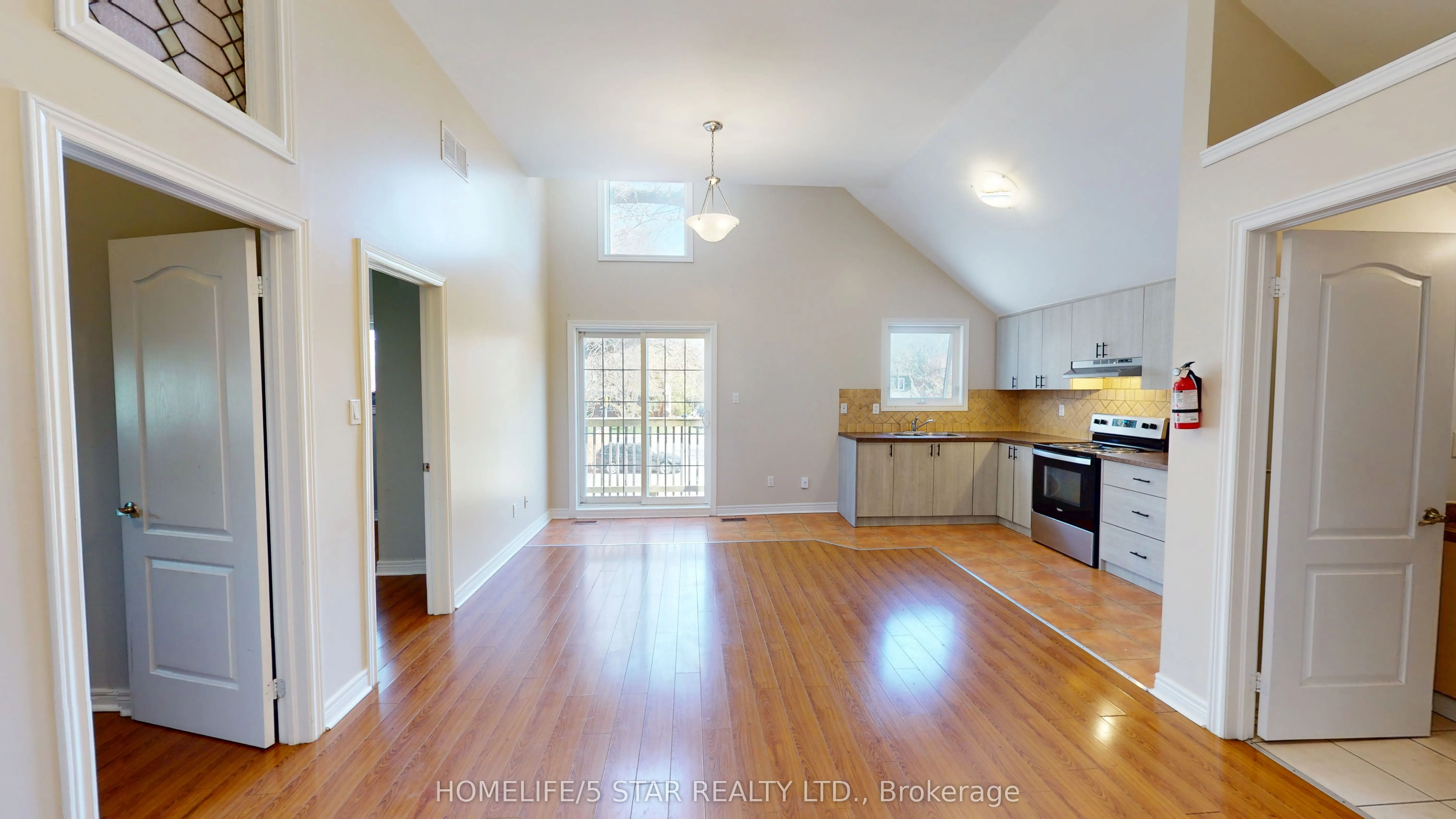 75 Rosemount Avenue, #2B