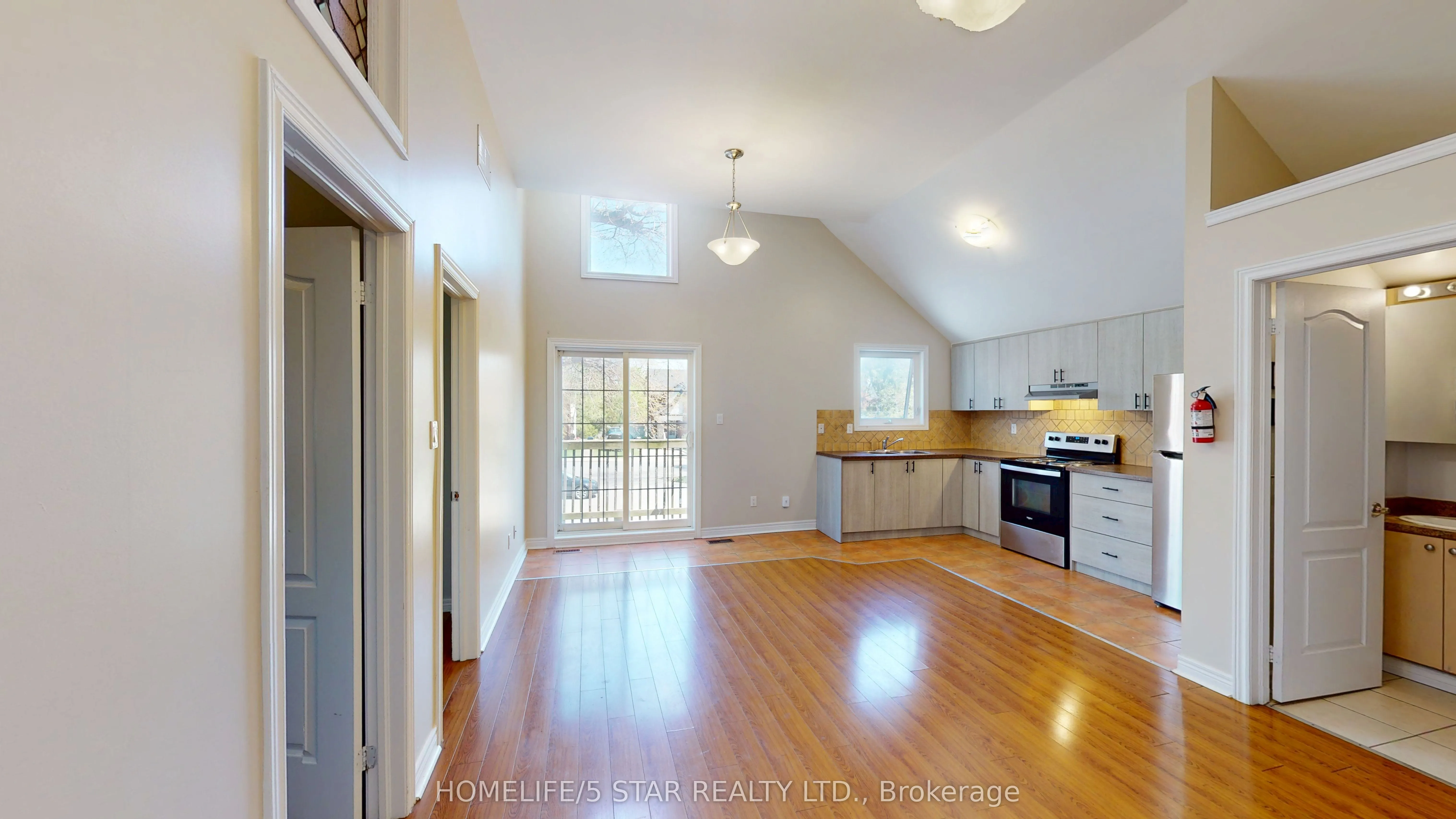 75 Rosemount Avenue, #2B