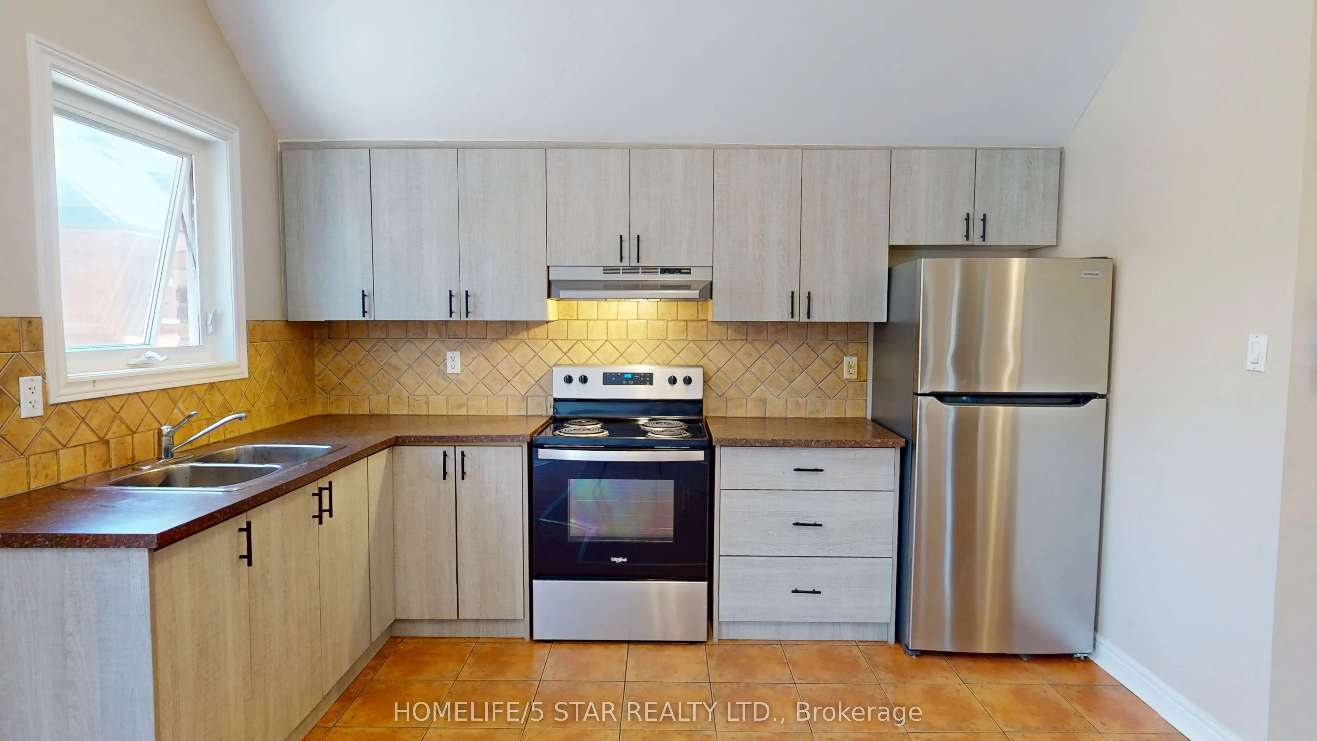 75 Rosemount Avenue, #2B