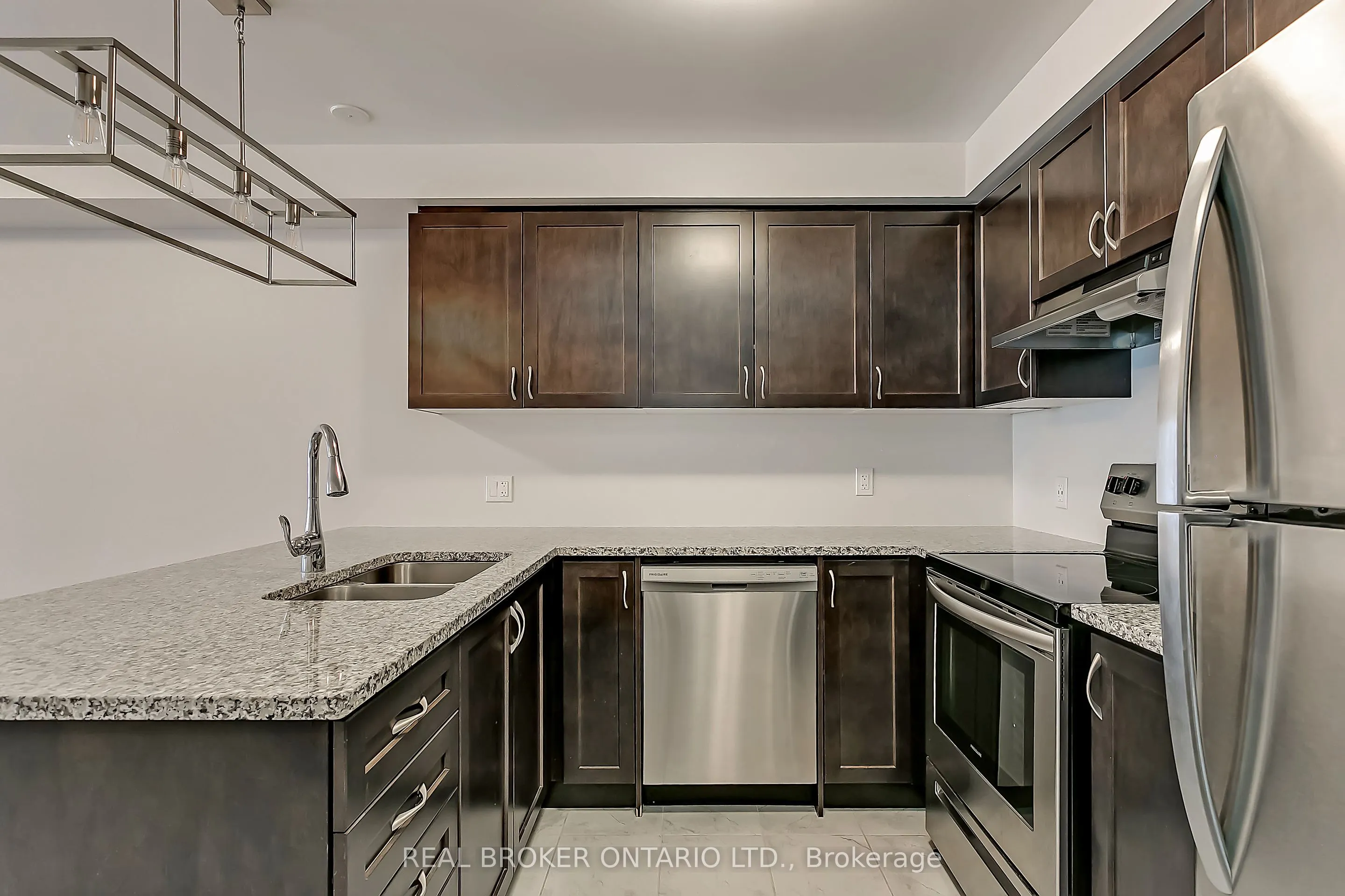 121 Christopher Road