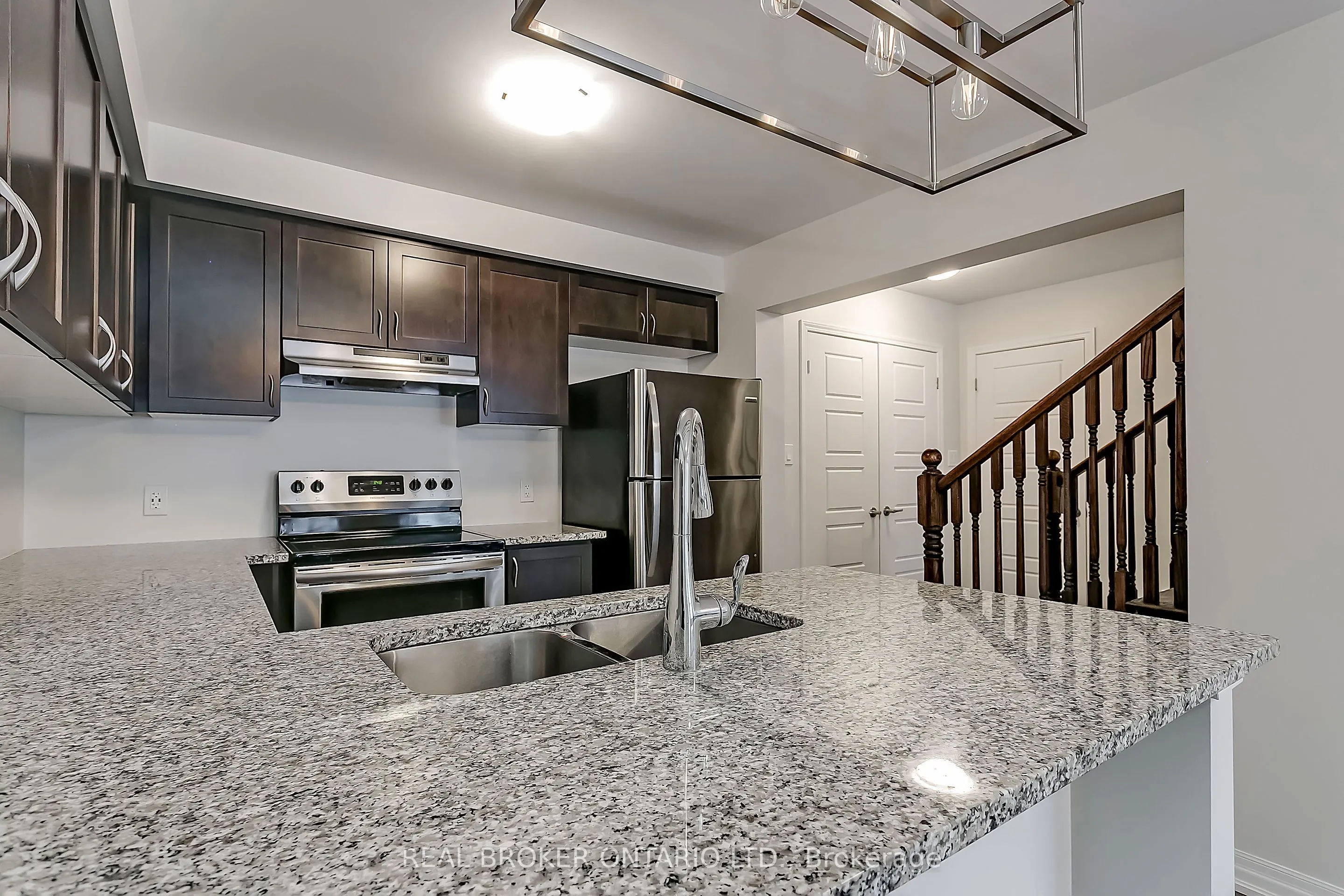 121 Christopher Road