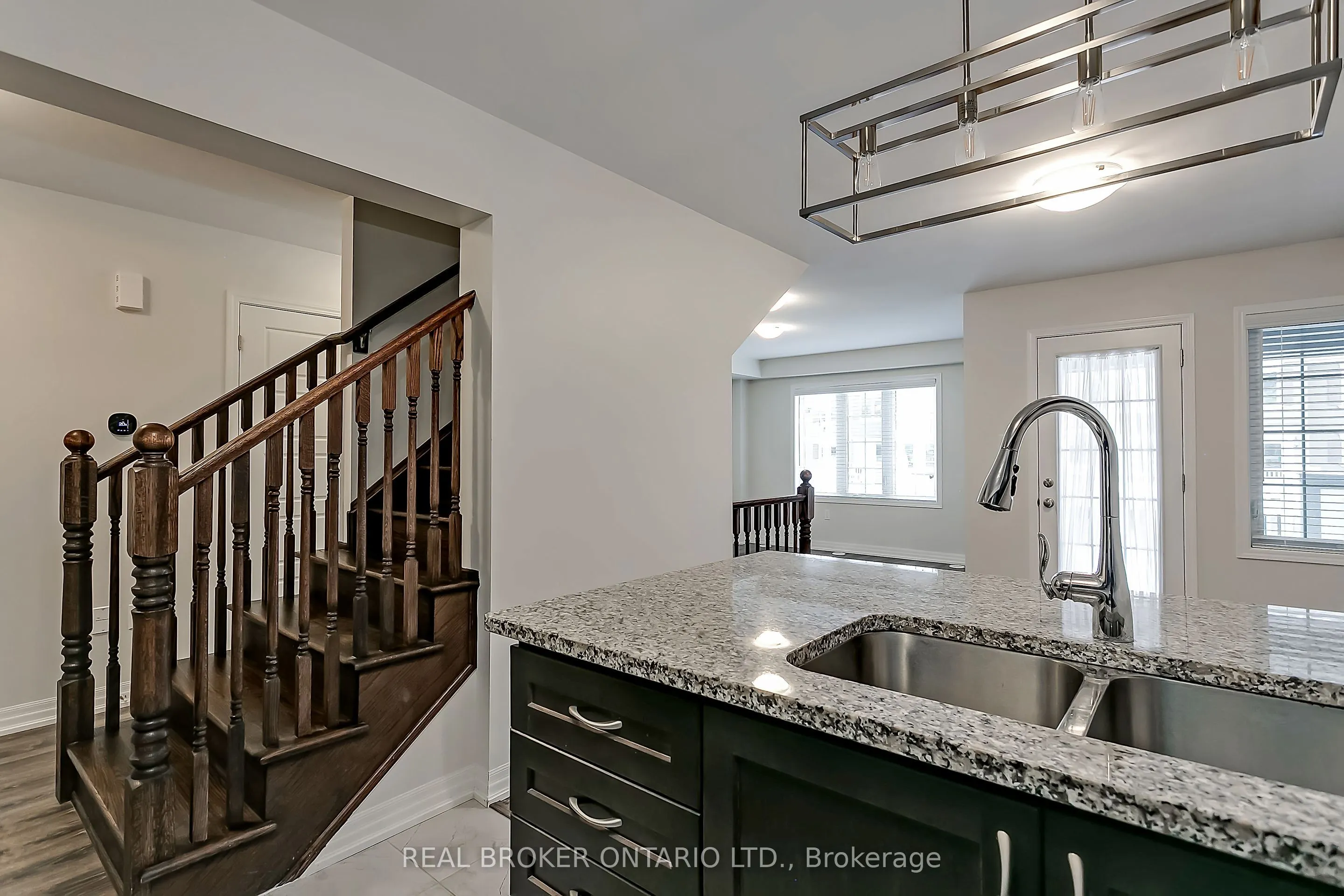 121 Christopher Road