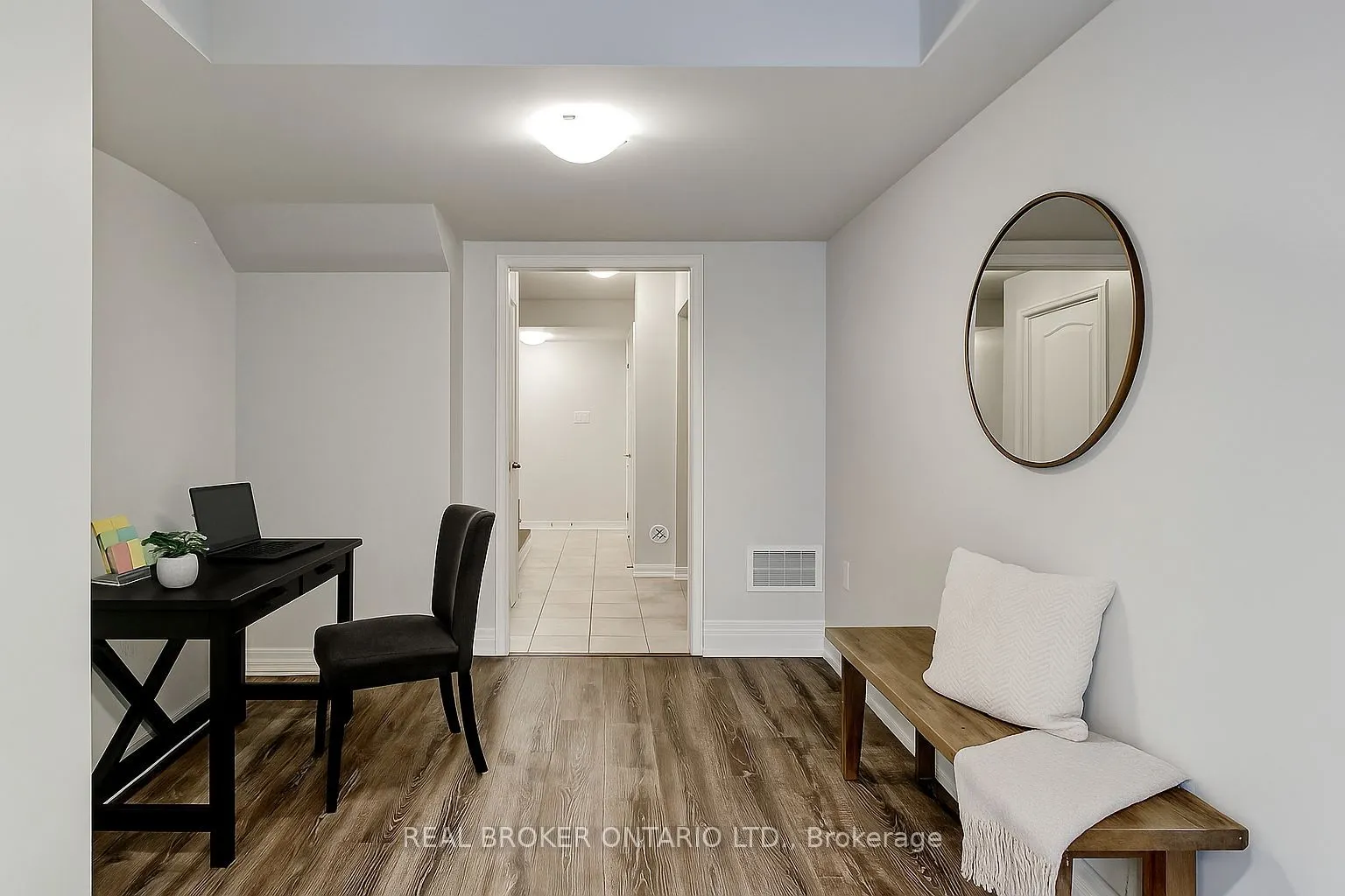 121 Christopher Road