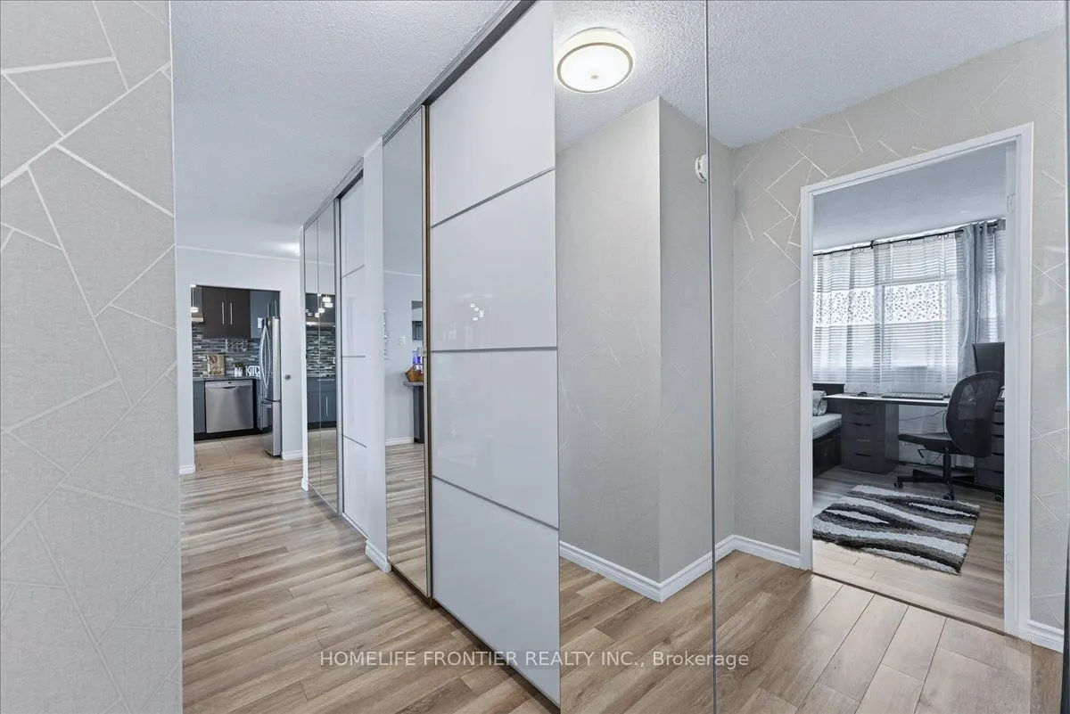 2301 Derry Road W, #605