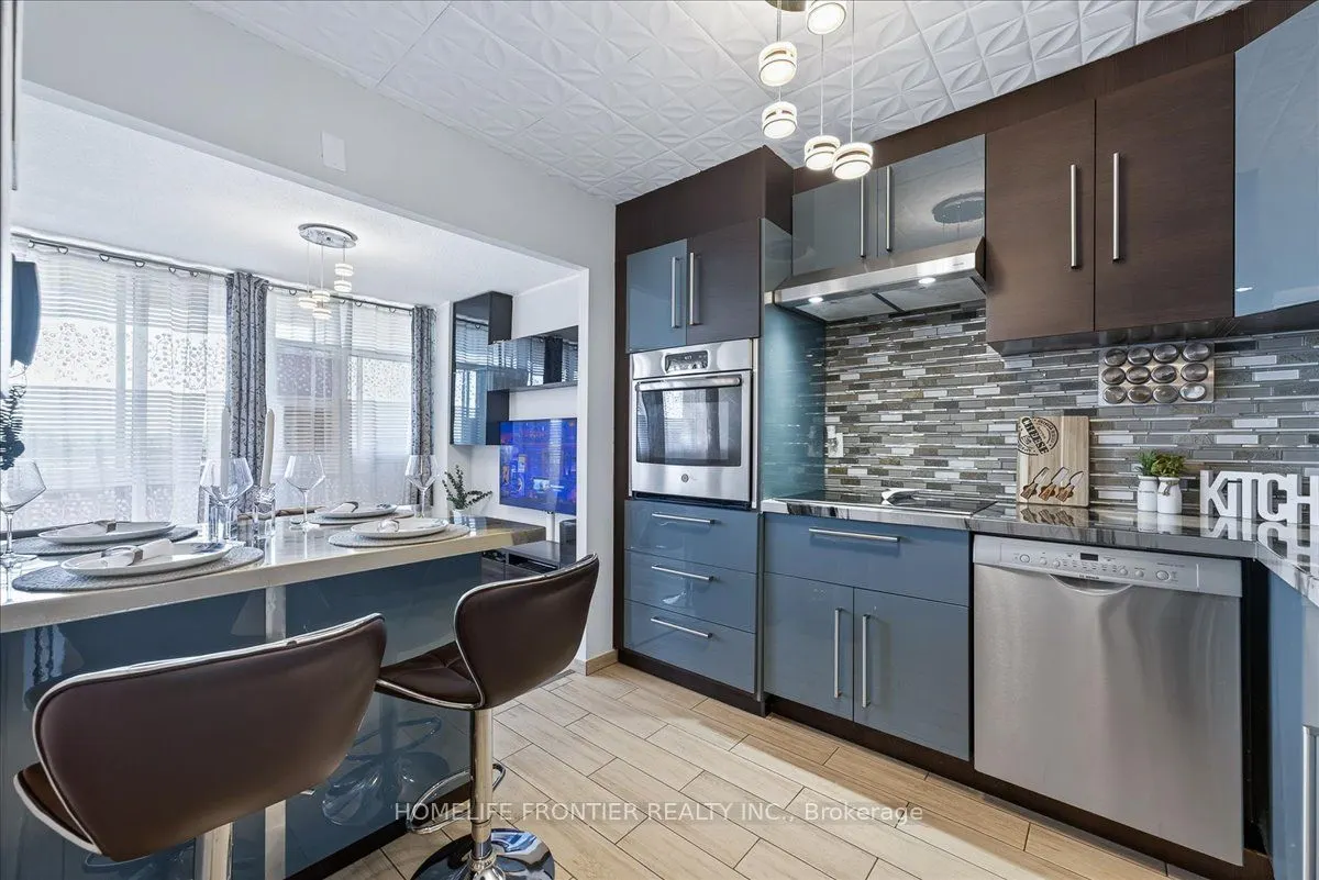 2301 Derry Road W, #605