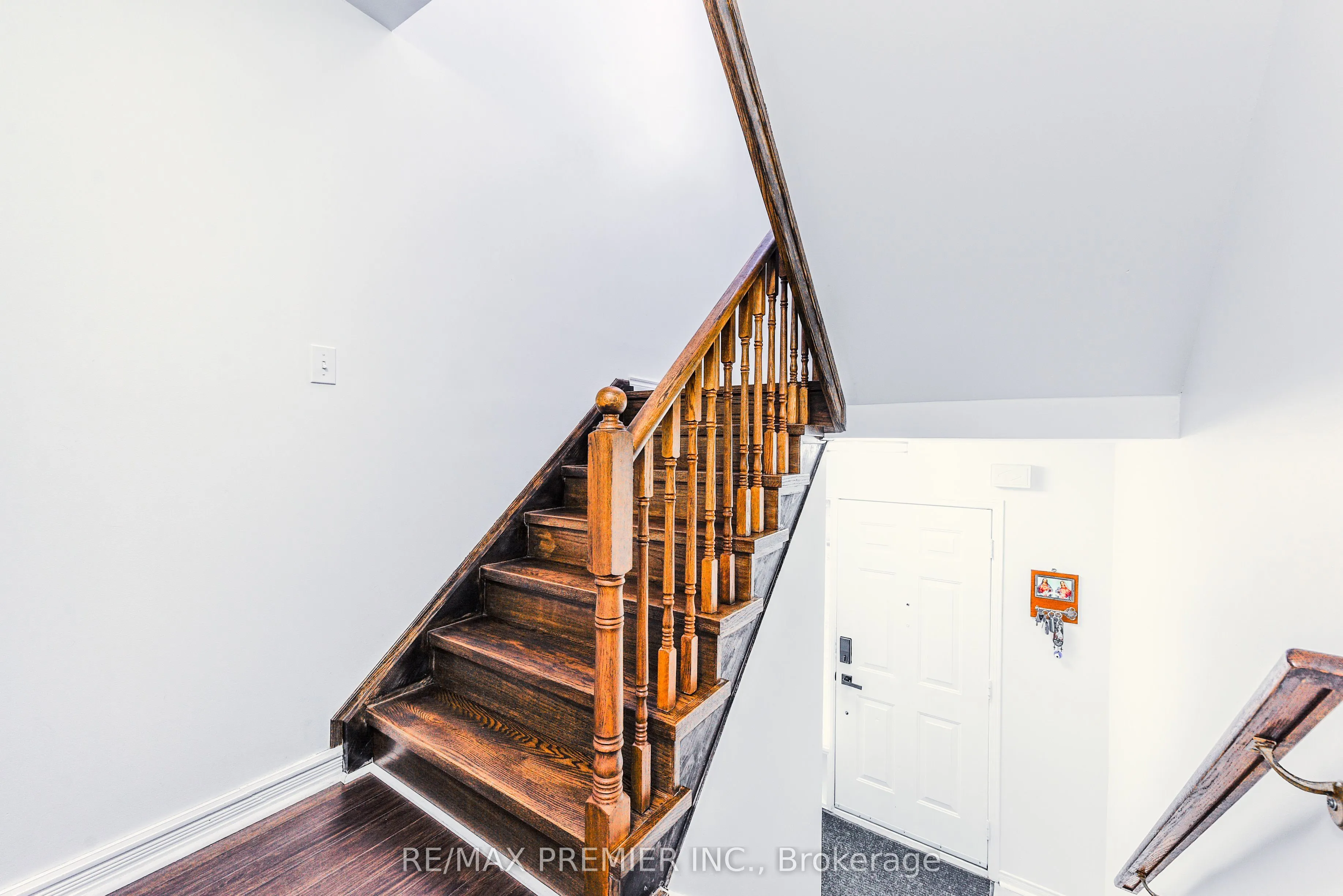 77 Wilmont Court