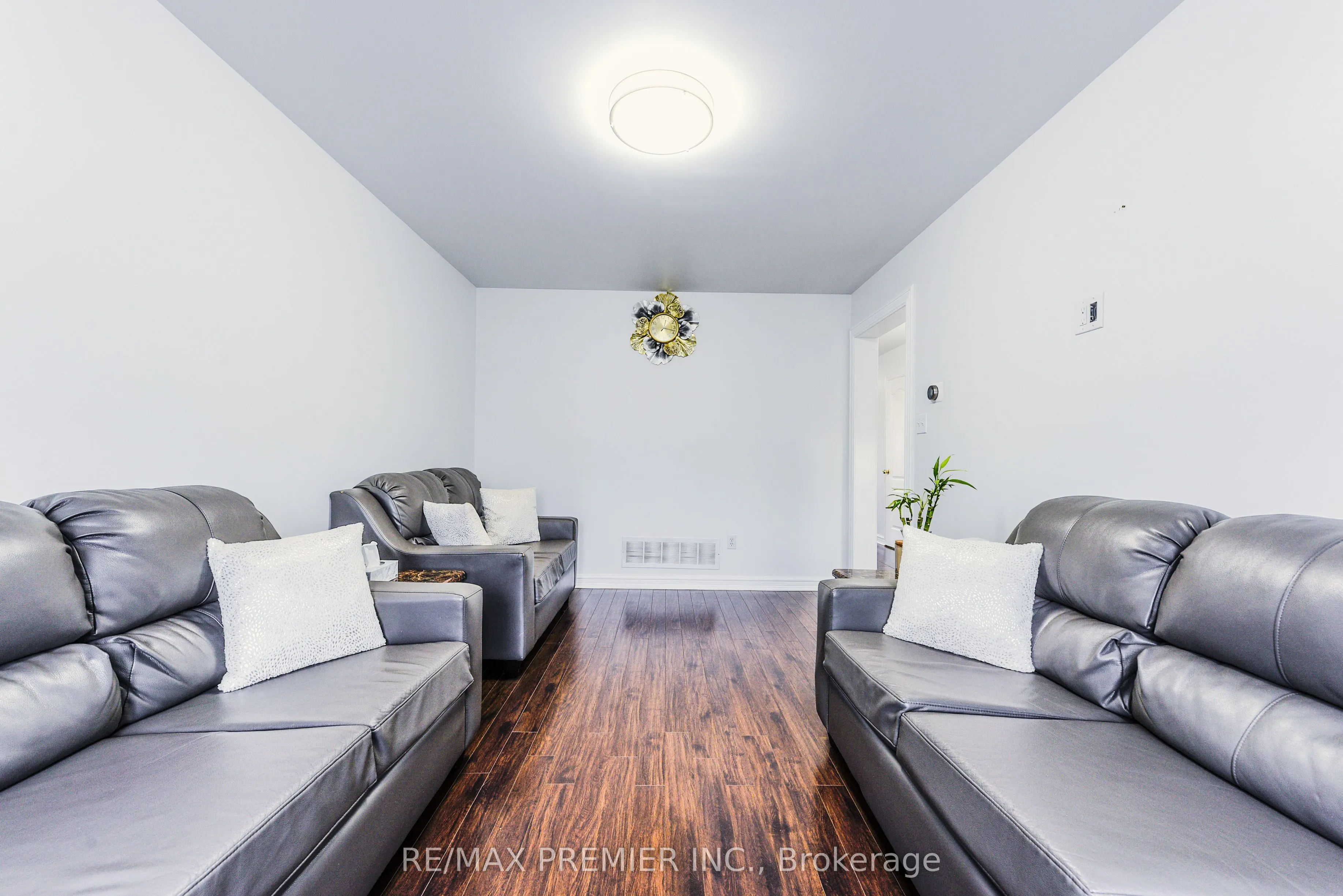 77 Wilmont Court